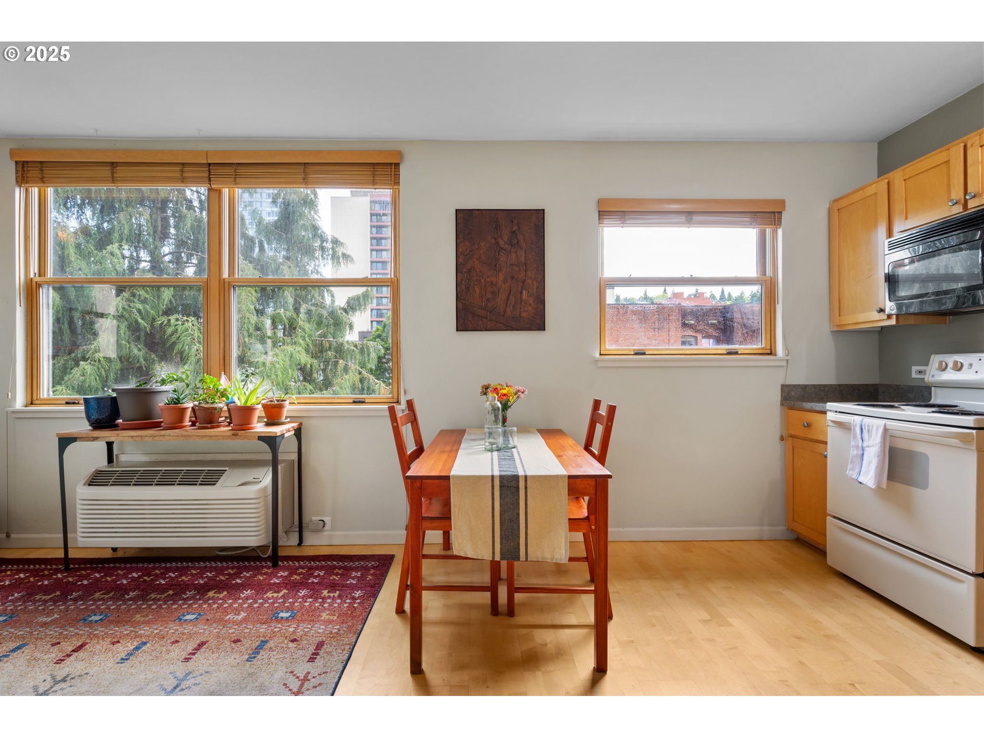 Photo #17: 245941389 Listing: Photo #17