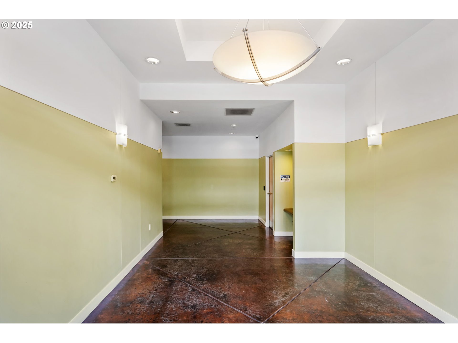 Photo #6: 245941389 Listing: Photo #6