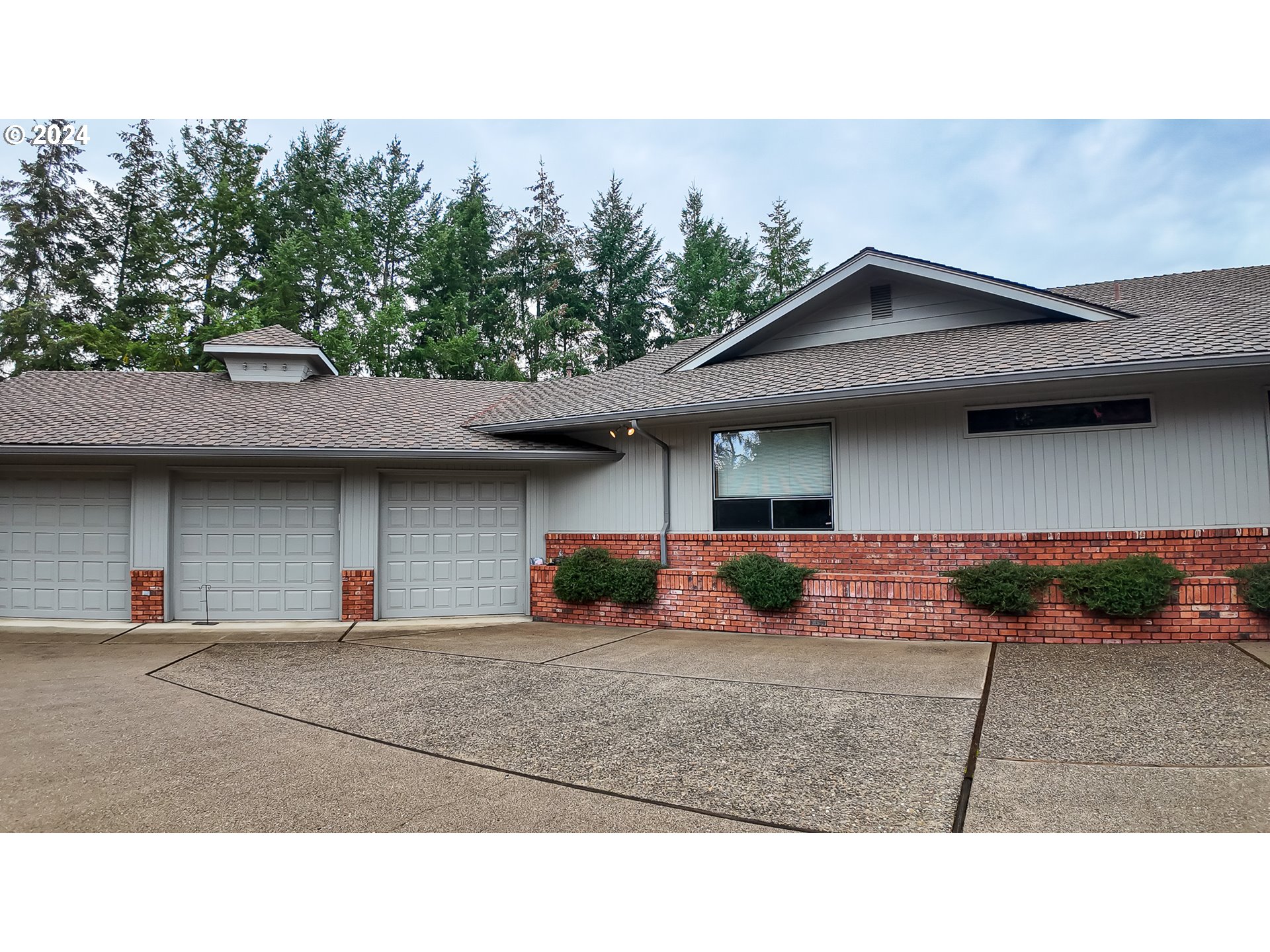 1081 UMPQUA COLLEGE RD, Roseburg, OR, 97470