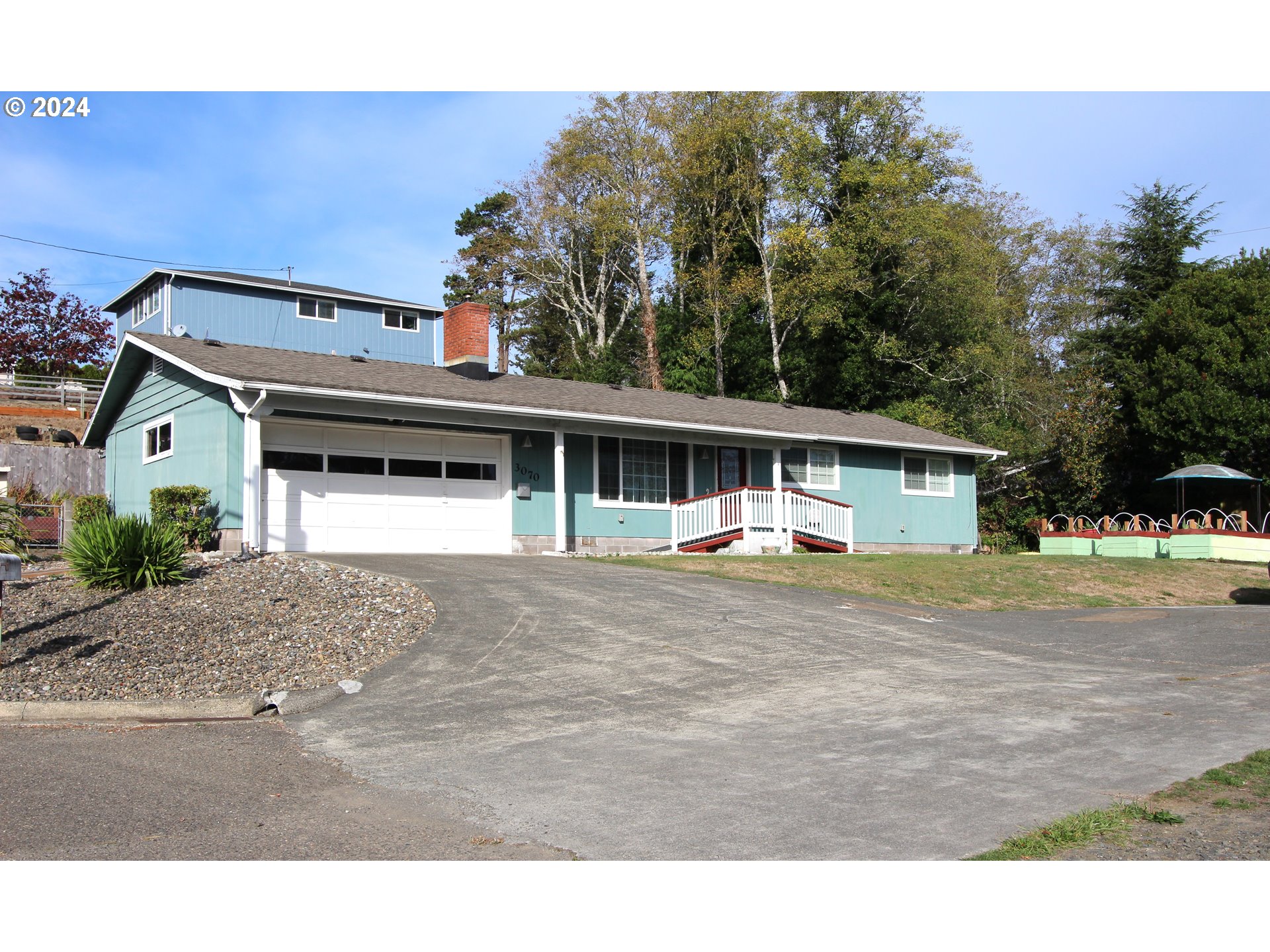 Photo of 3070 MADRONA ST North Bend OR 97459