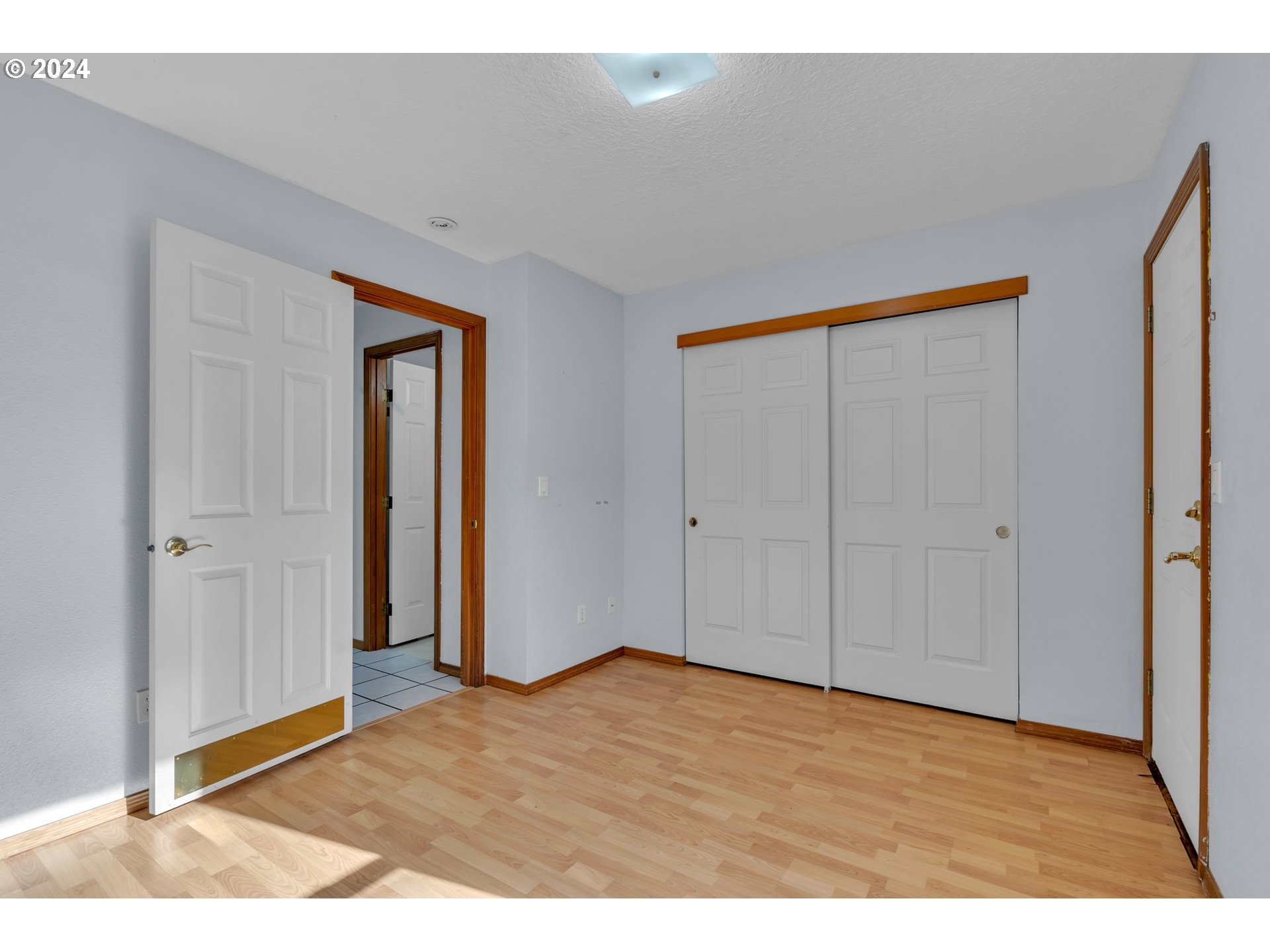 Photo #4: 24597505 Listing 