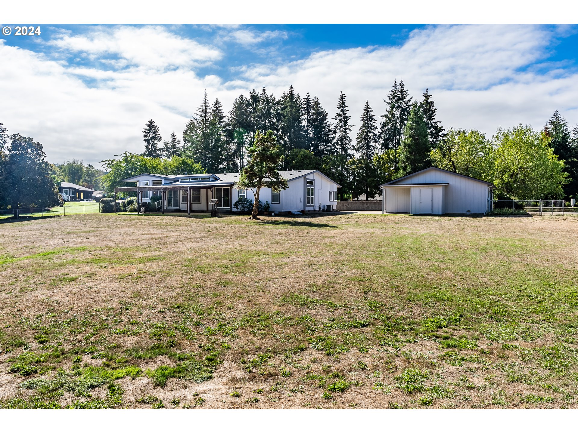 Photo of 391 OSAGE DR Roseburg OR 97471