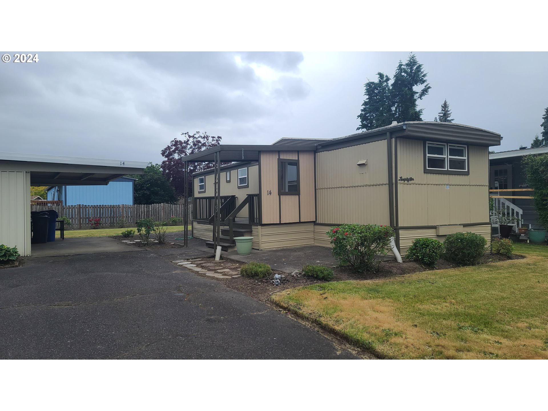 Photo of 5422 PORTLAND RD Salem OR 97305