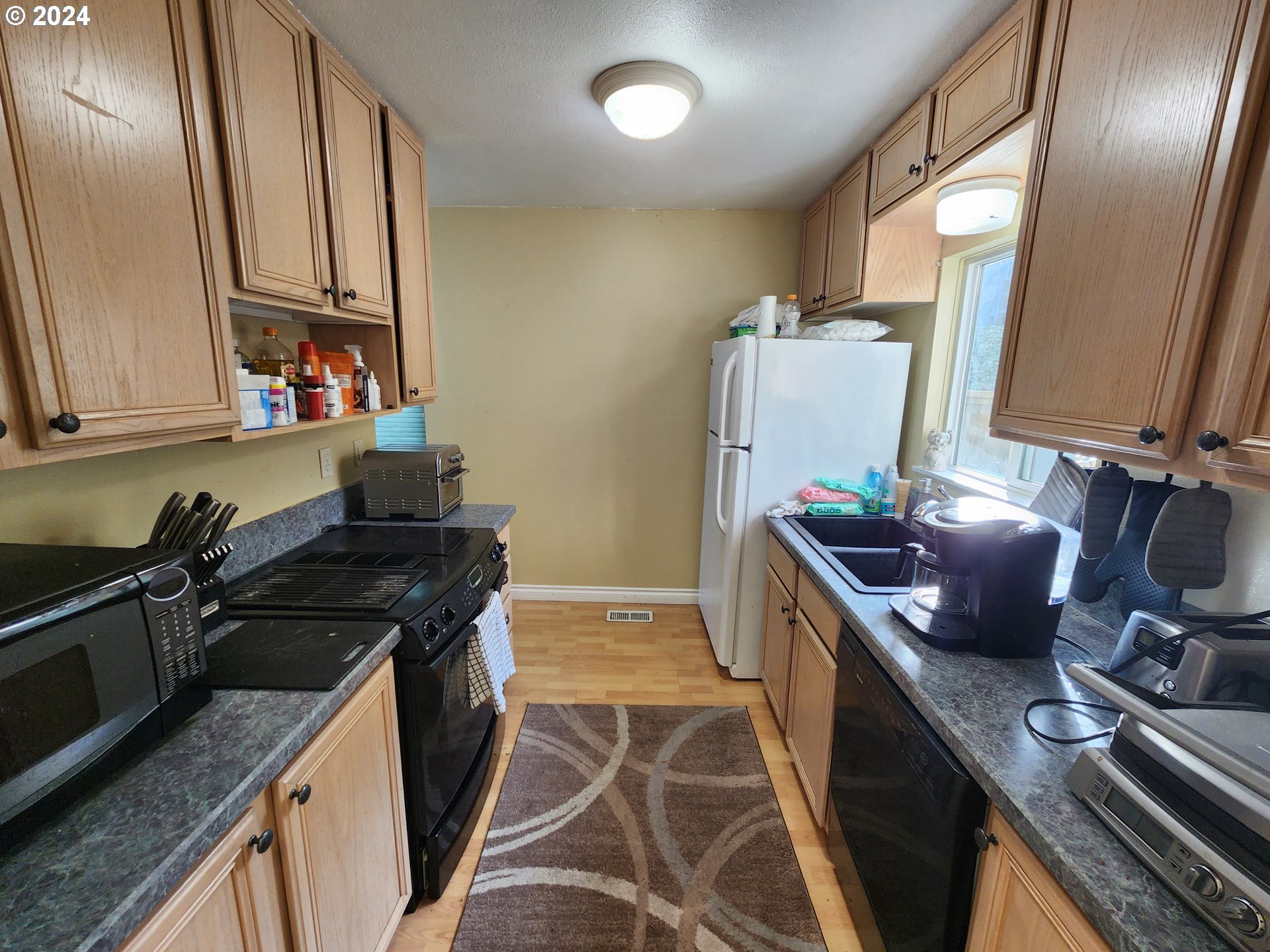 Photo #3: 24605192 Listing 