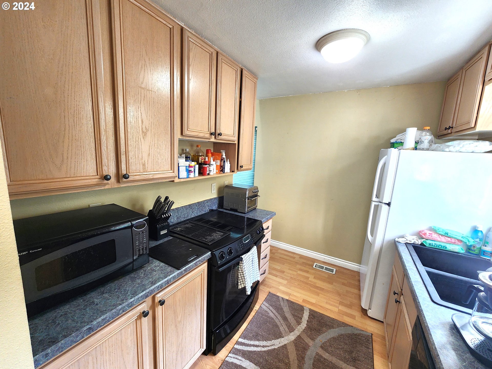 Photo #4: 24605192 Listing 