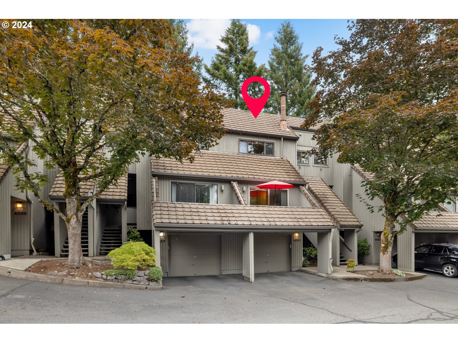 Photo of 4055 JEFFERSON PKWY Lake Oswego OR 97035