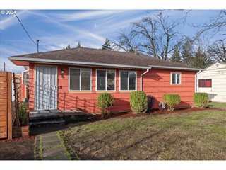 35 NE 128TH AVE, Portland, OR 97230, 2 Bedrooms Bedrooms, ,1 BathroomBathrooms,Residential,For Sale,128TH,24618165