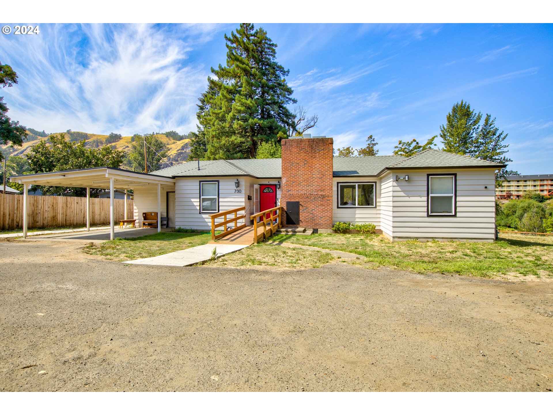 Photo of 730 FLINT ST Roseburg OR 97470