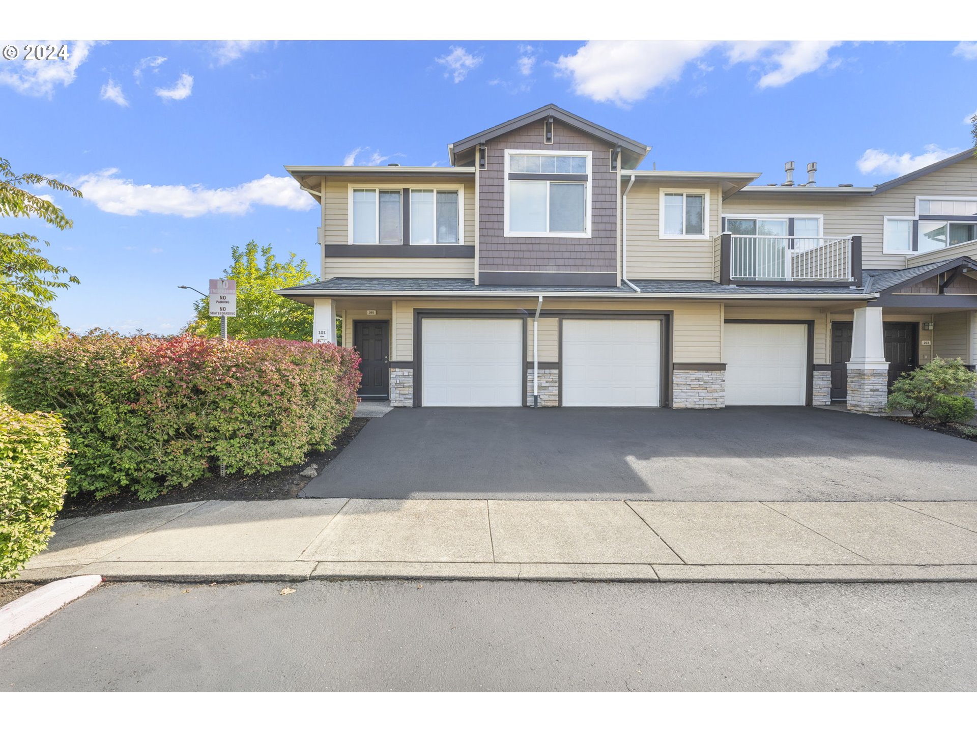 Photo of 15050 MALLARD DR Beaverton OR 97007