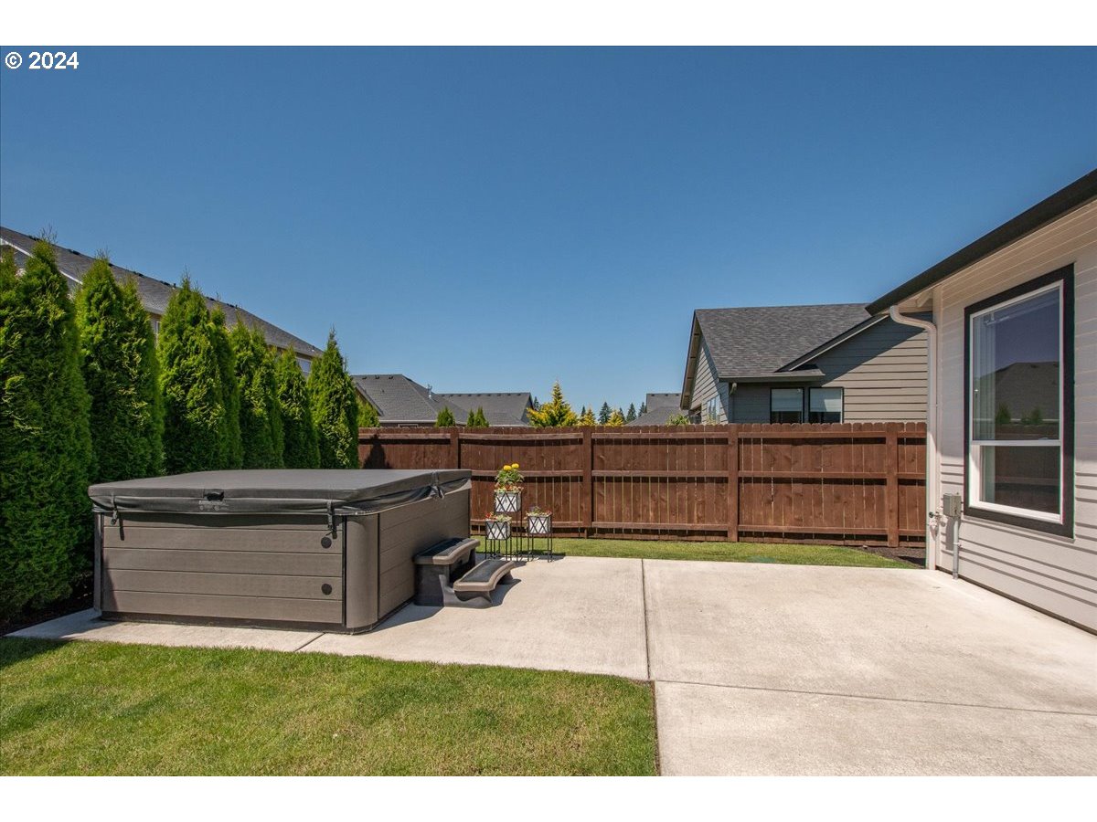 8304 NE 167th Ave, Vancouver, WA 98682