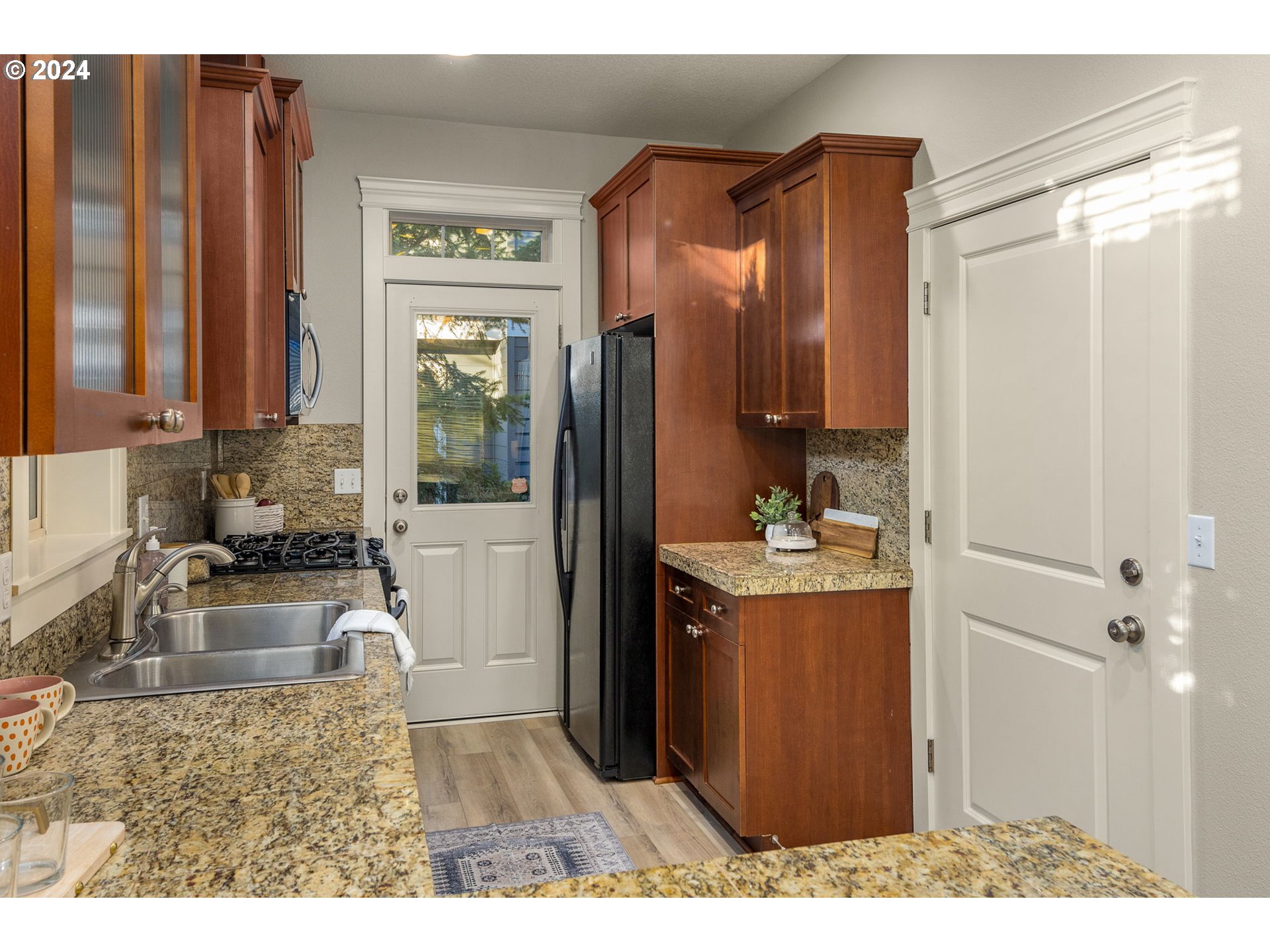 Photo #4: 24640081 Listing 