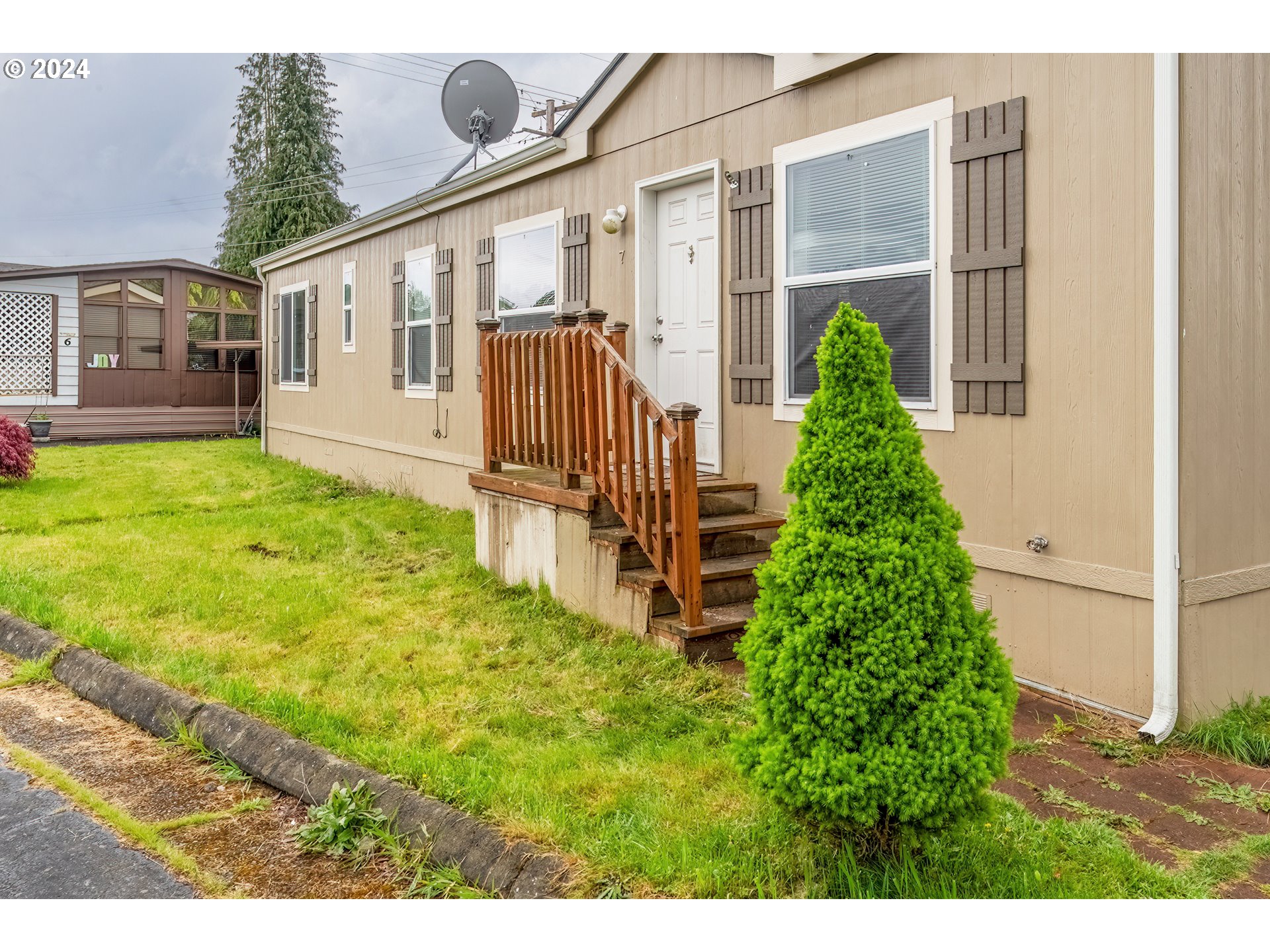 1965  Westside Hwy #7, Kelso, WA 98626