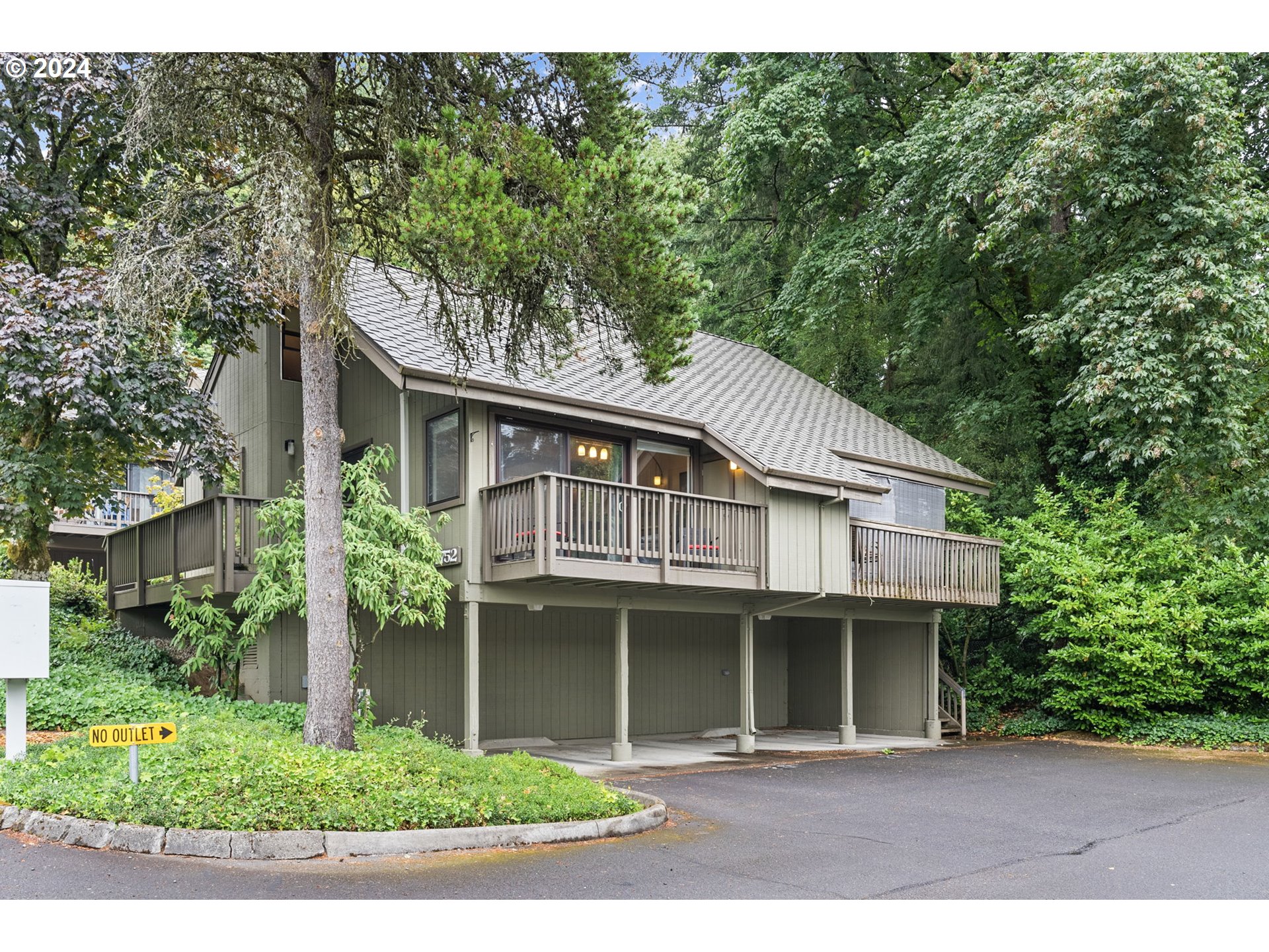 Photo #2: 24644465 Listing 