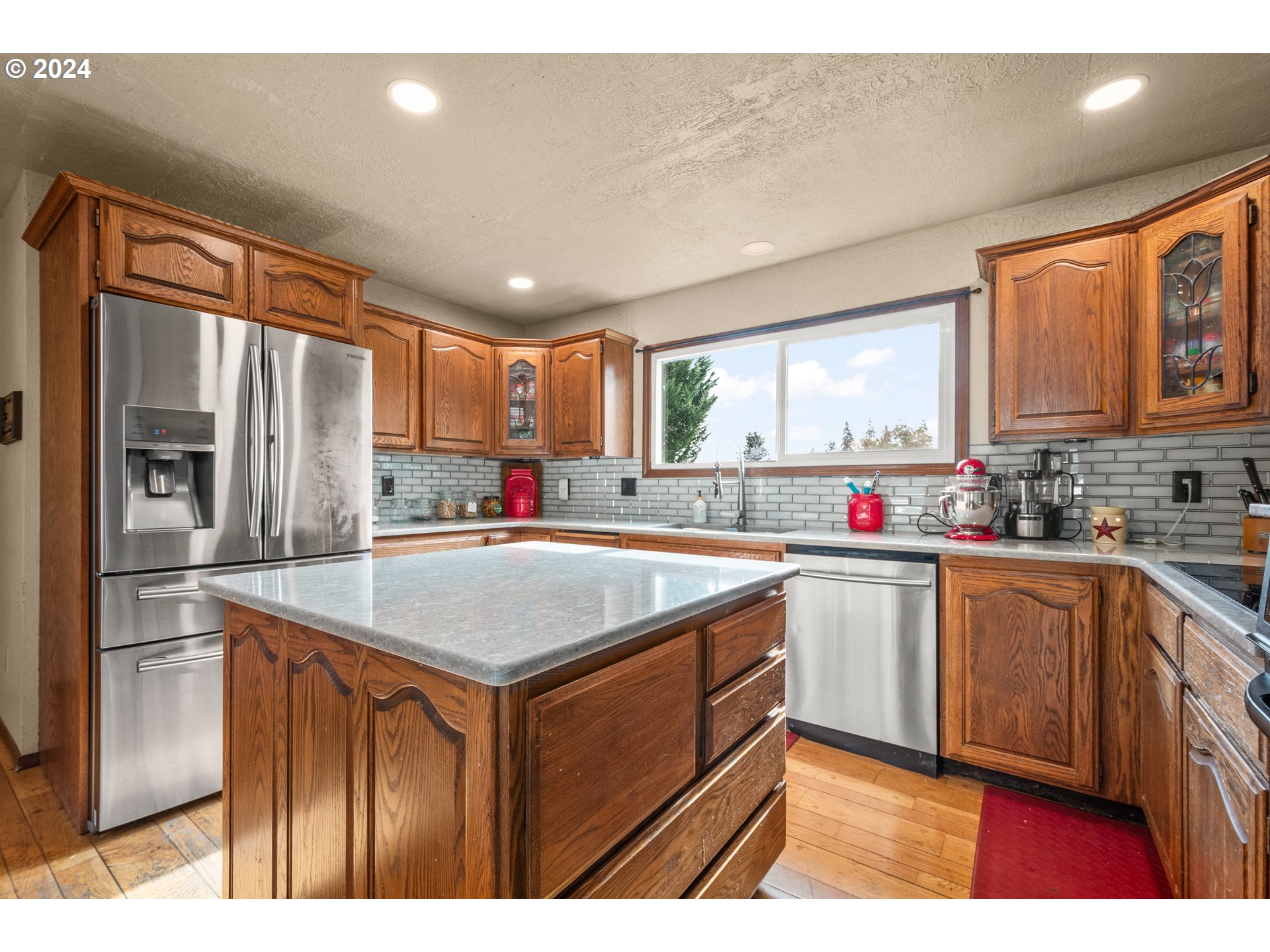 410  Waters Rd, Castle Rock, WA 98611