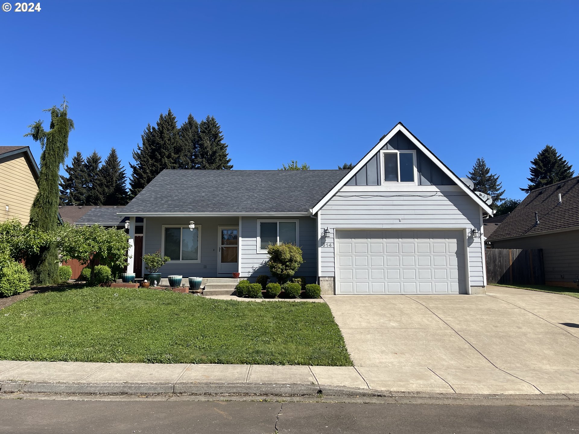 Photo of 314 PACIFIC HILLS DR Willamina OR 97396