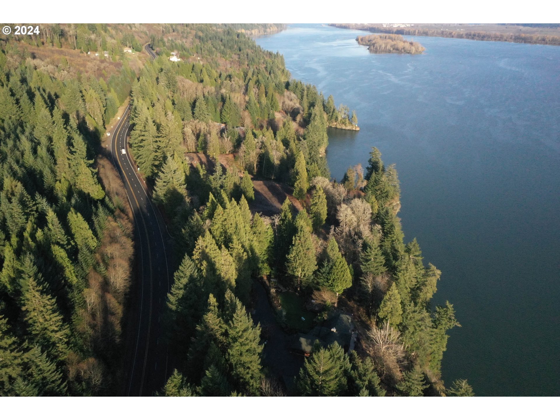 26 EDGE WATER DR, Cathlamet, WA, 98612