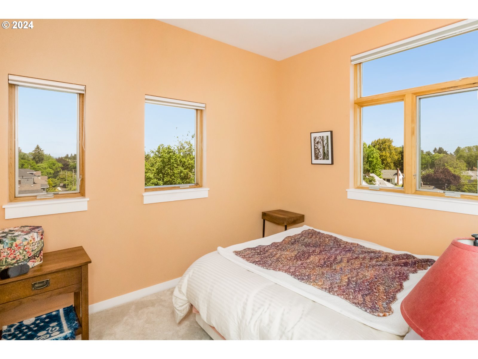 Photo #3: 24652762 Listing 