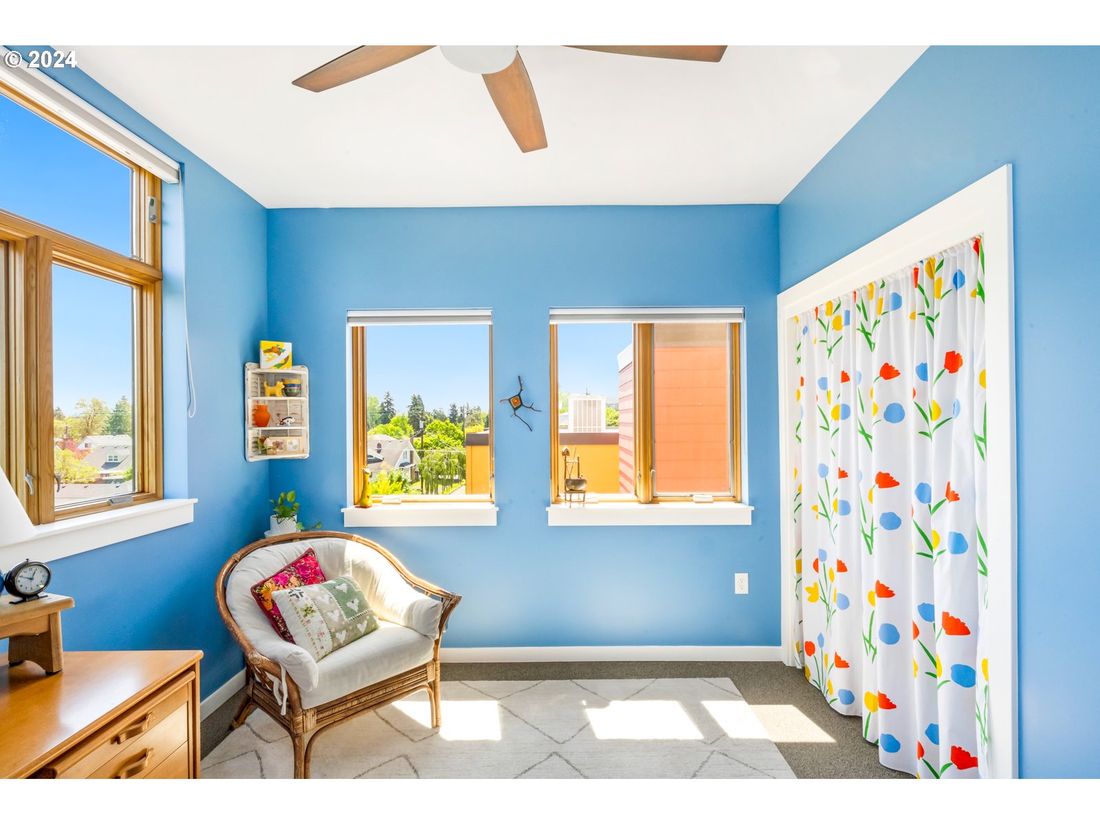 Photo #2: 24652762 Listing 
