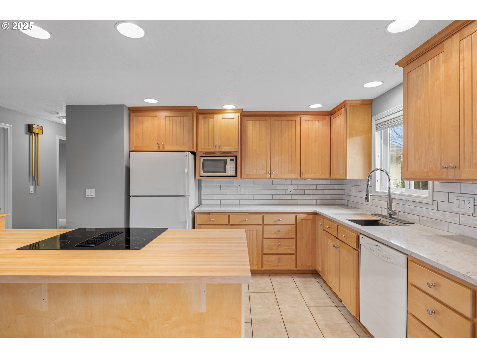 1538 UMPQUA RD, Woodburn, OR, 97071