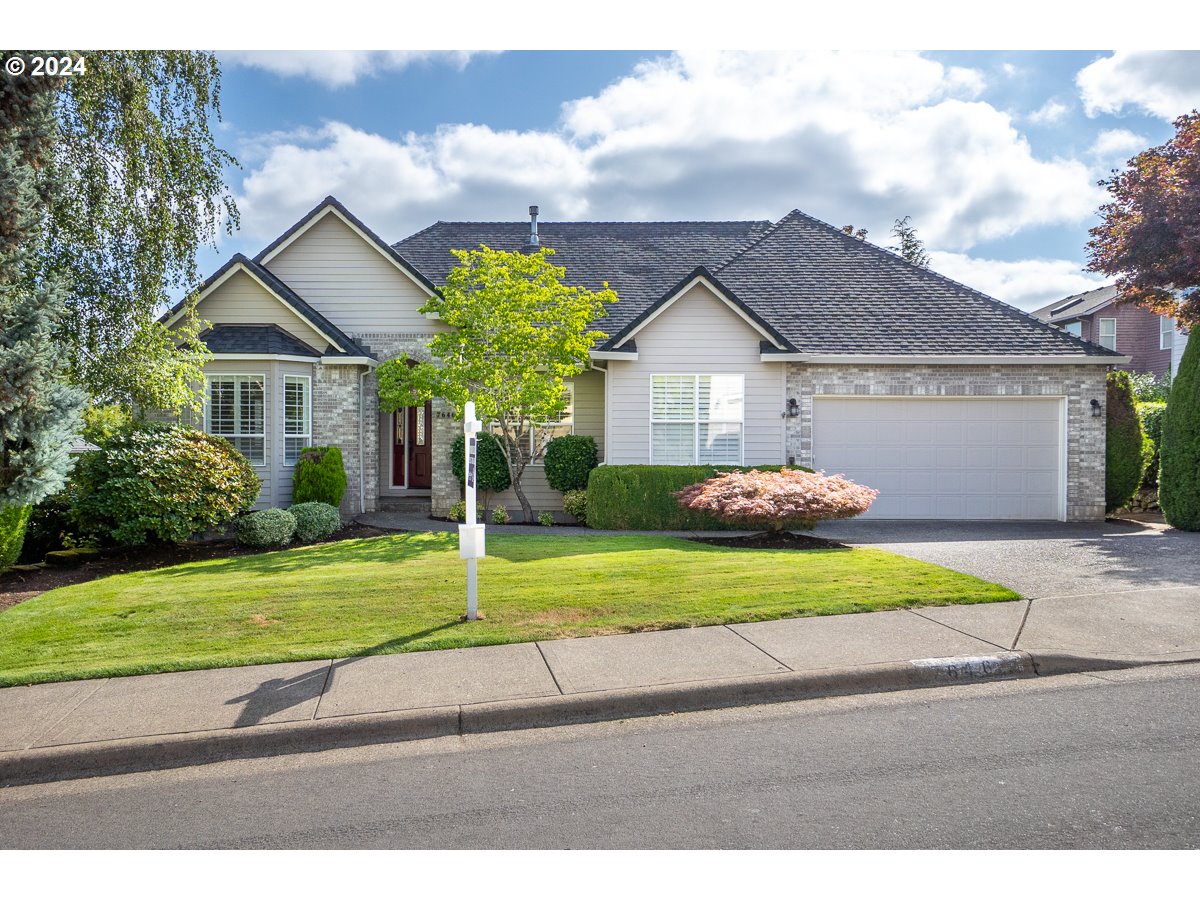 Photo of 7646 MILLERGLEN DR Beaverton OR 97007