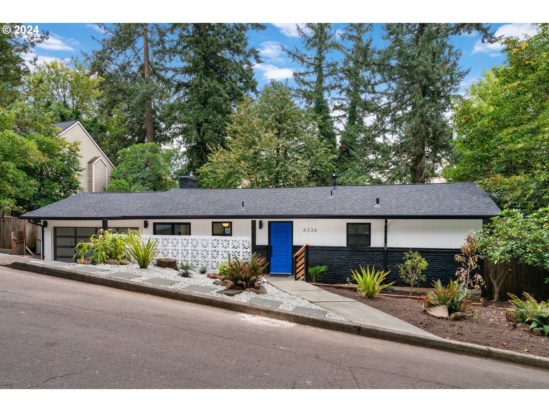 Photo of 6336 FROST ST Lake Oswego OR 97035