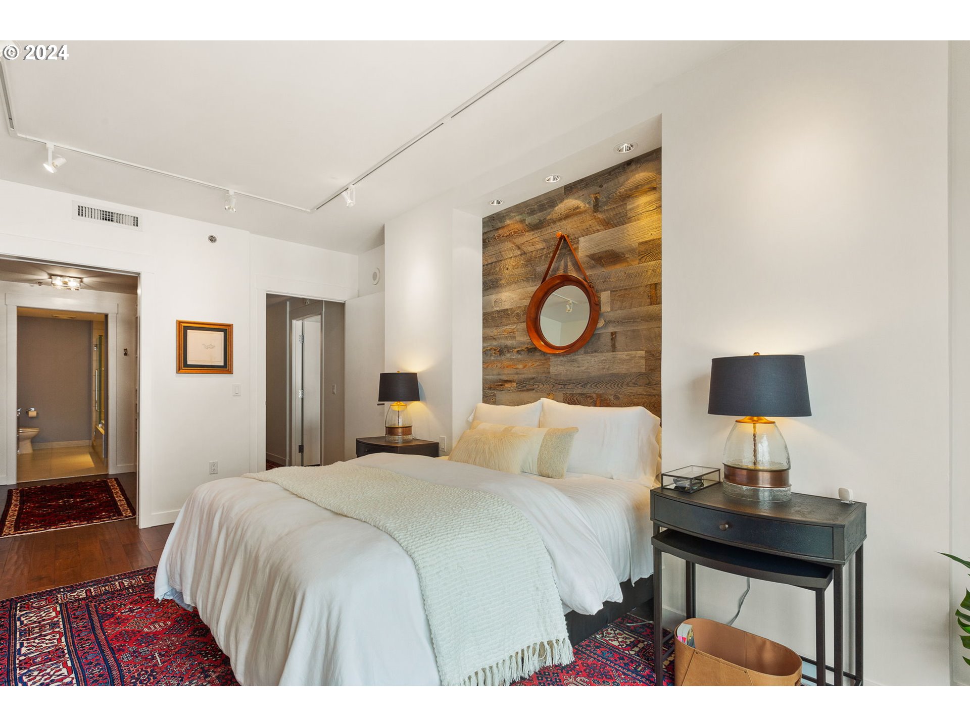 Photo #4: 24655754 Listing 