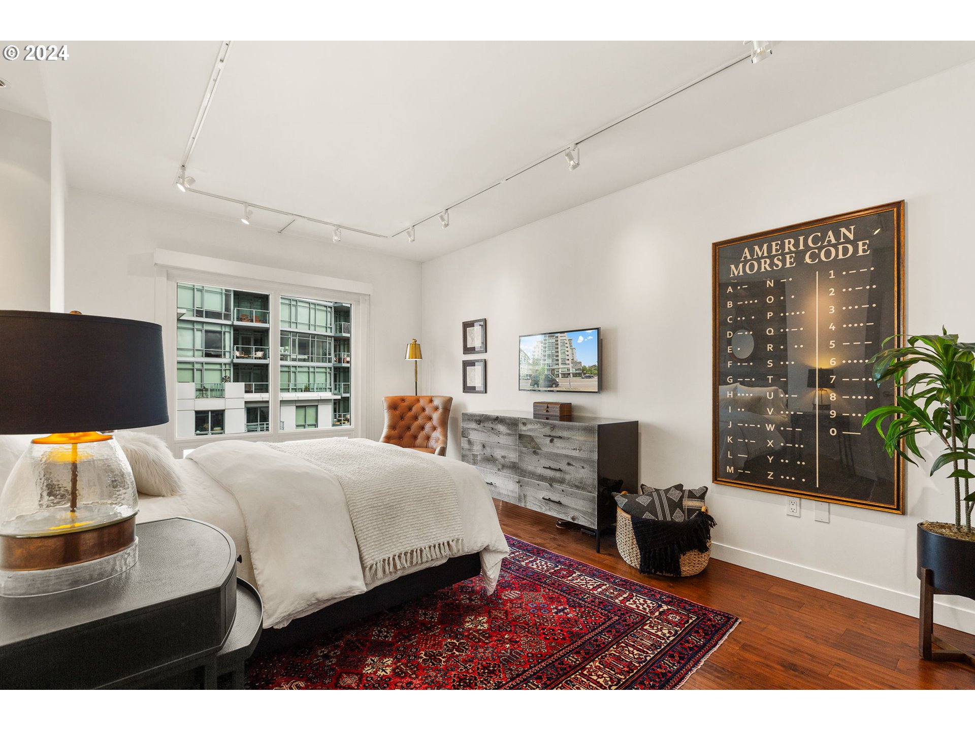 Photo #5: 24655754 Listing 