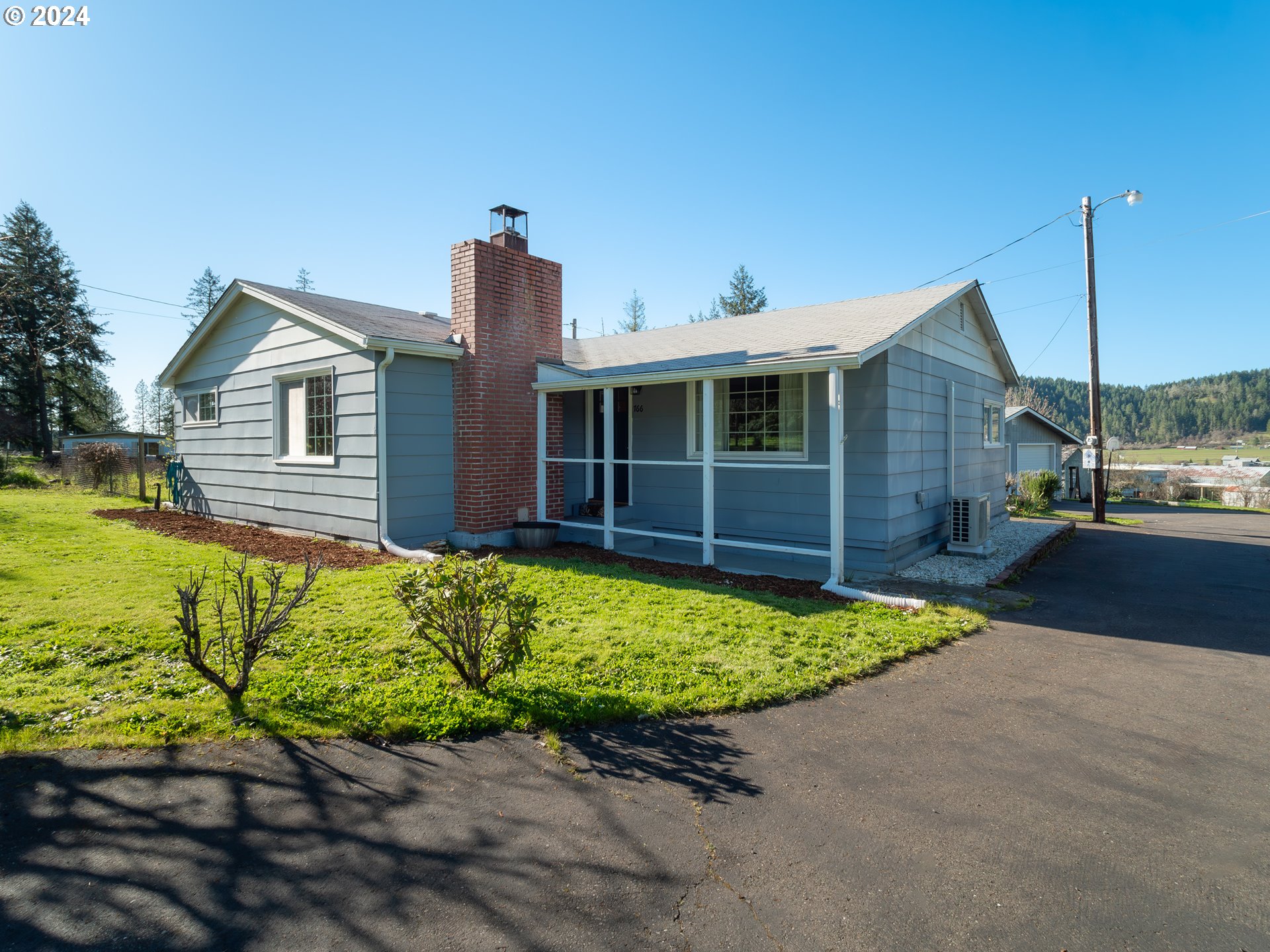 766 VALLEY VIEW RD, Sutherlin, OR 