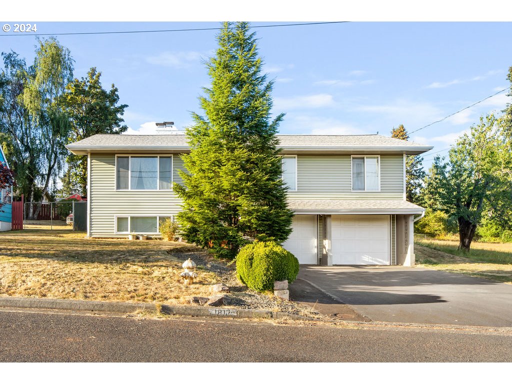 1817  Harris St, Kelso, WA 98626