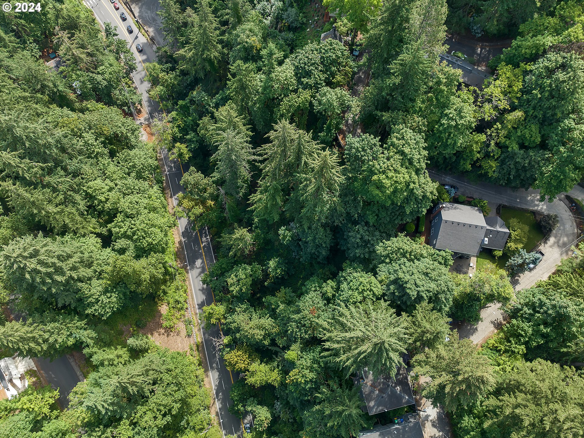 W BURNSIDE RD, Portland, OR, 97210