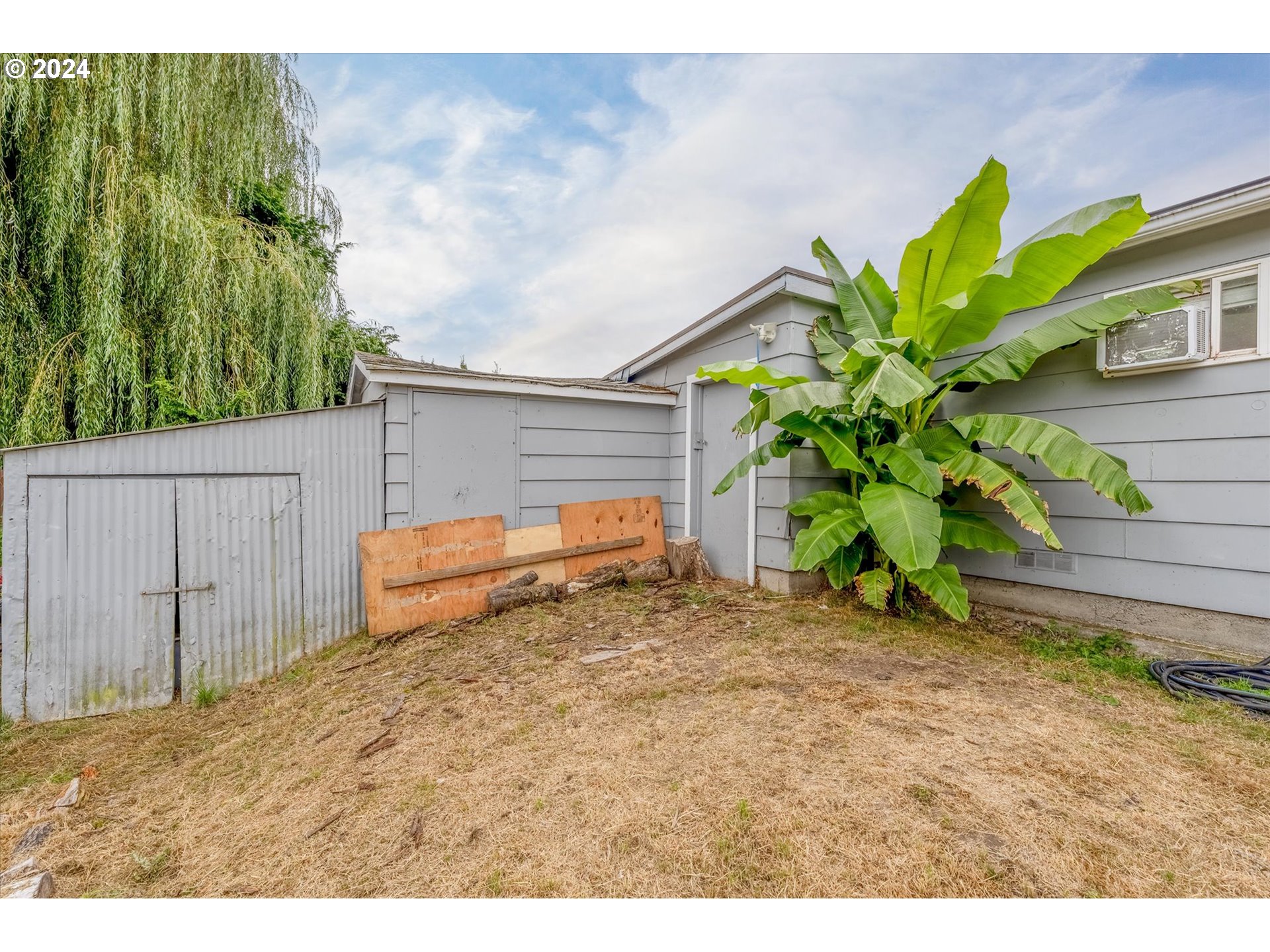 1108 S 8th Ave, Kelso, WA 98626