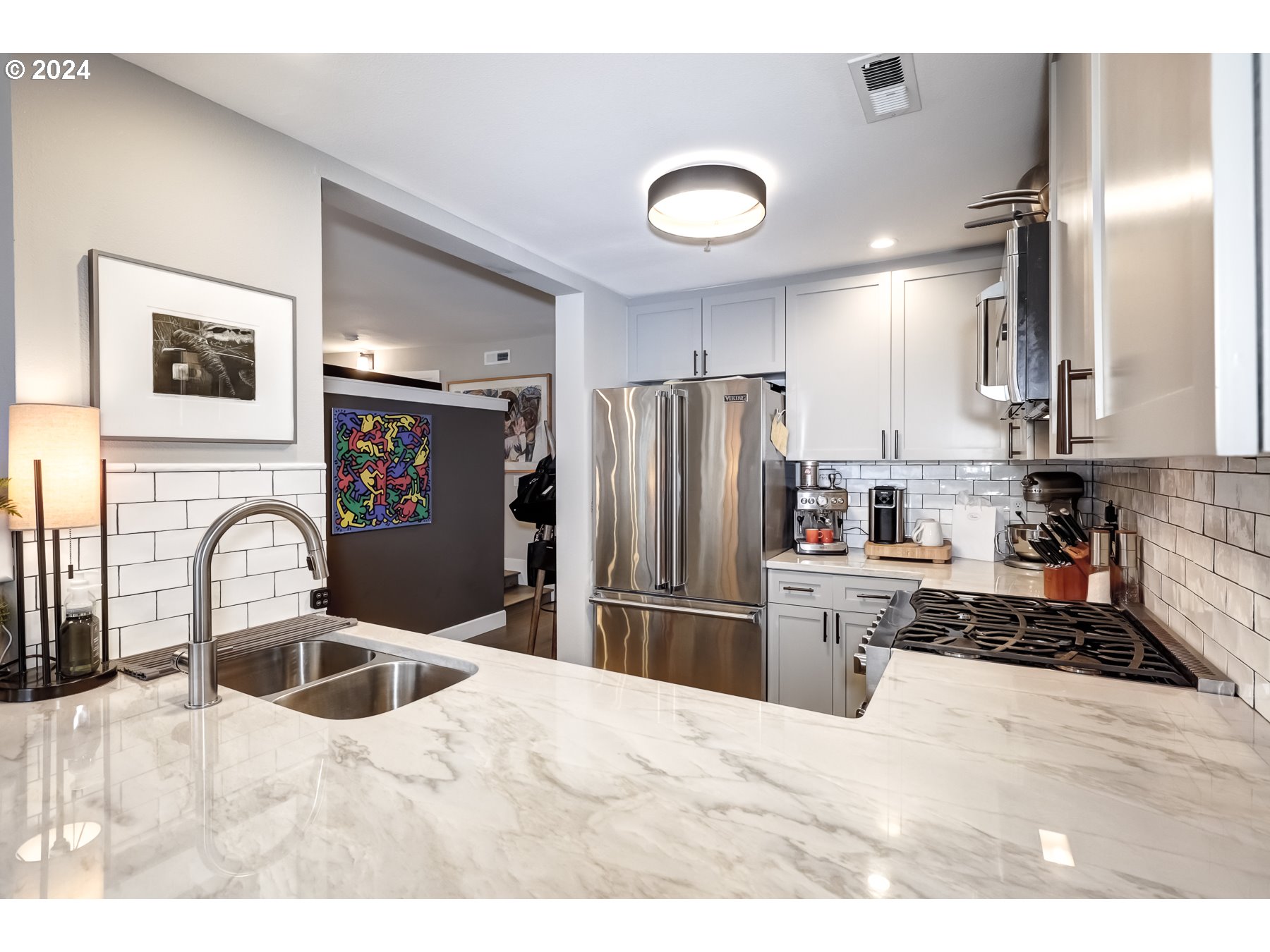 Photo #4: 24659920 Listing 