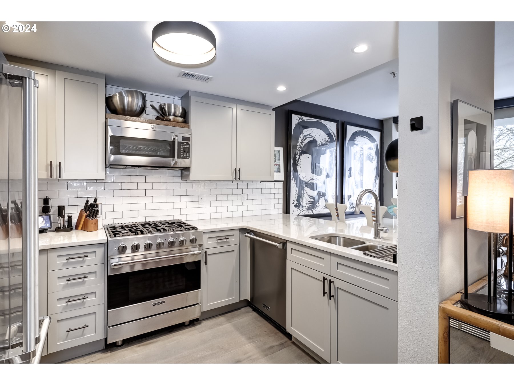 Photo #5: 24659920 Listing 