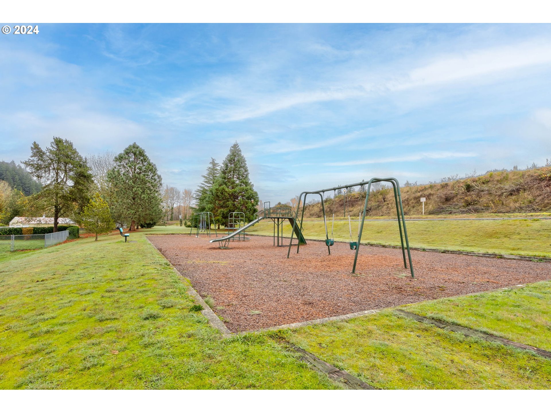 1020 SW 3rd Ave, Castle Rock, WA 98611