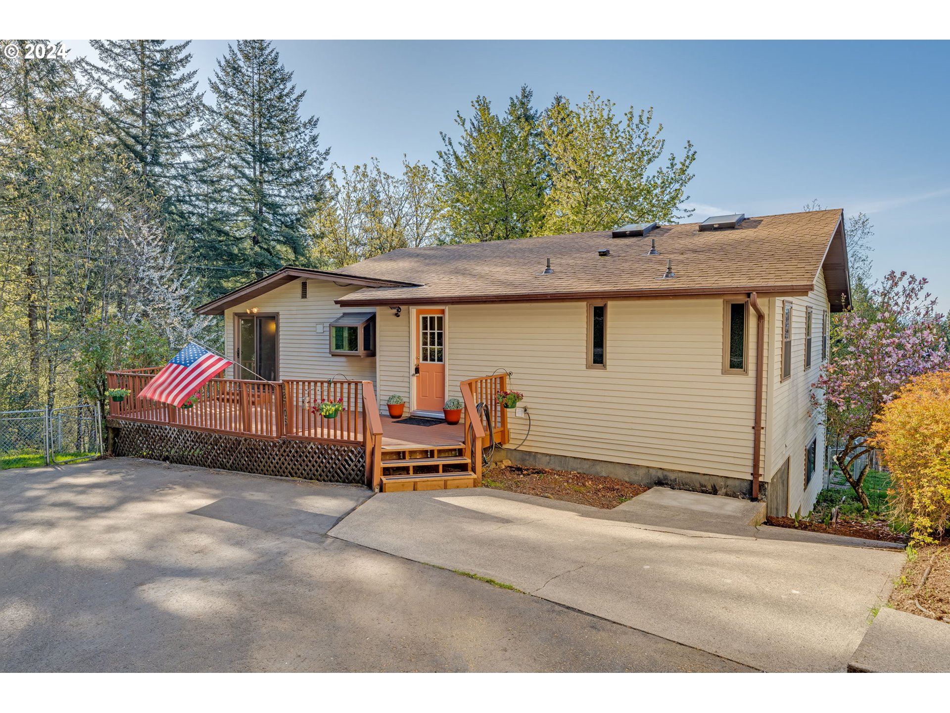 28705 NE 53rd St, Camas, WA 98607