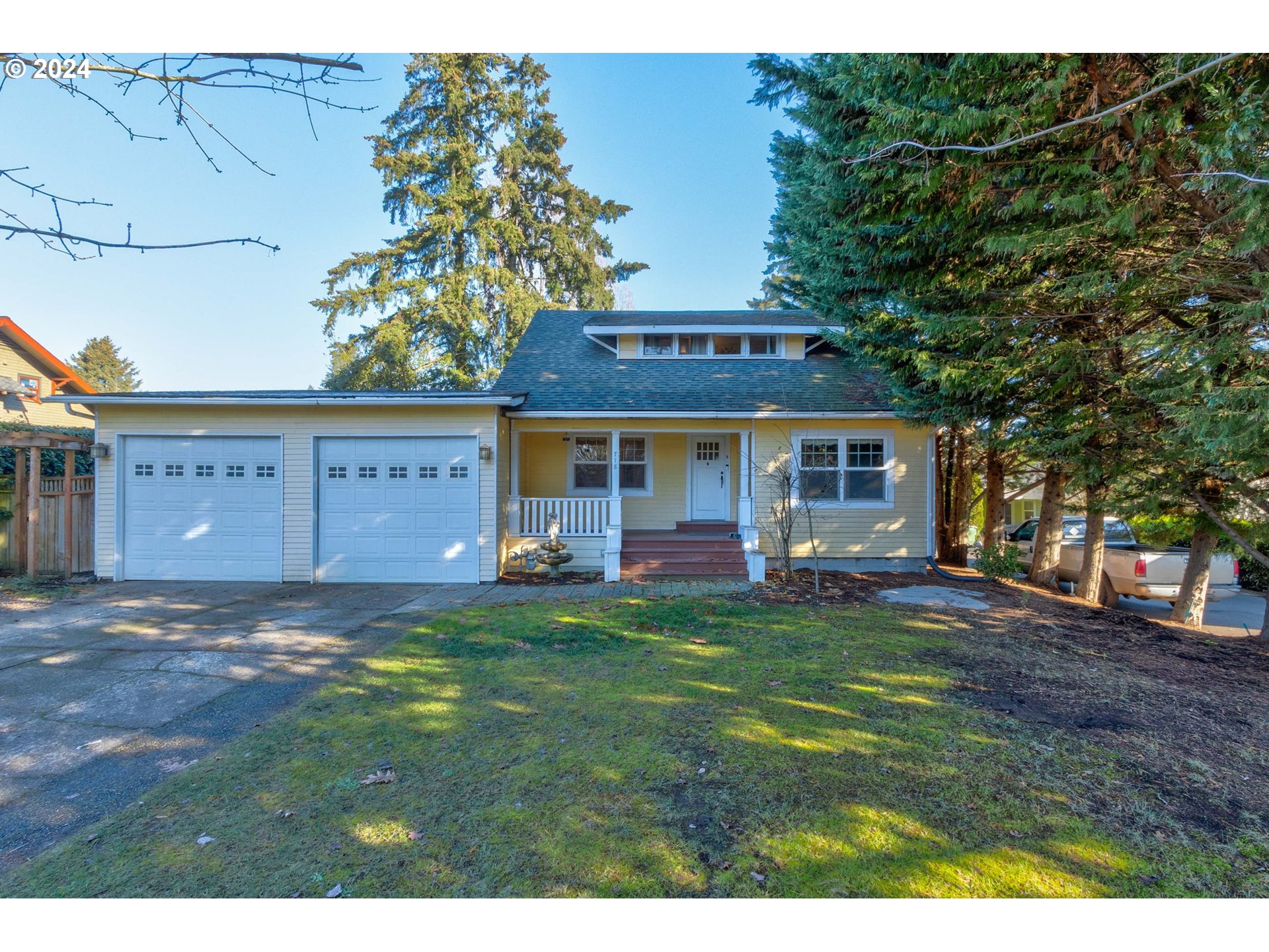 Photo of 718 WYNOOSKI ST Newberg OR 97132