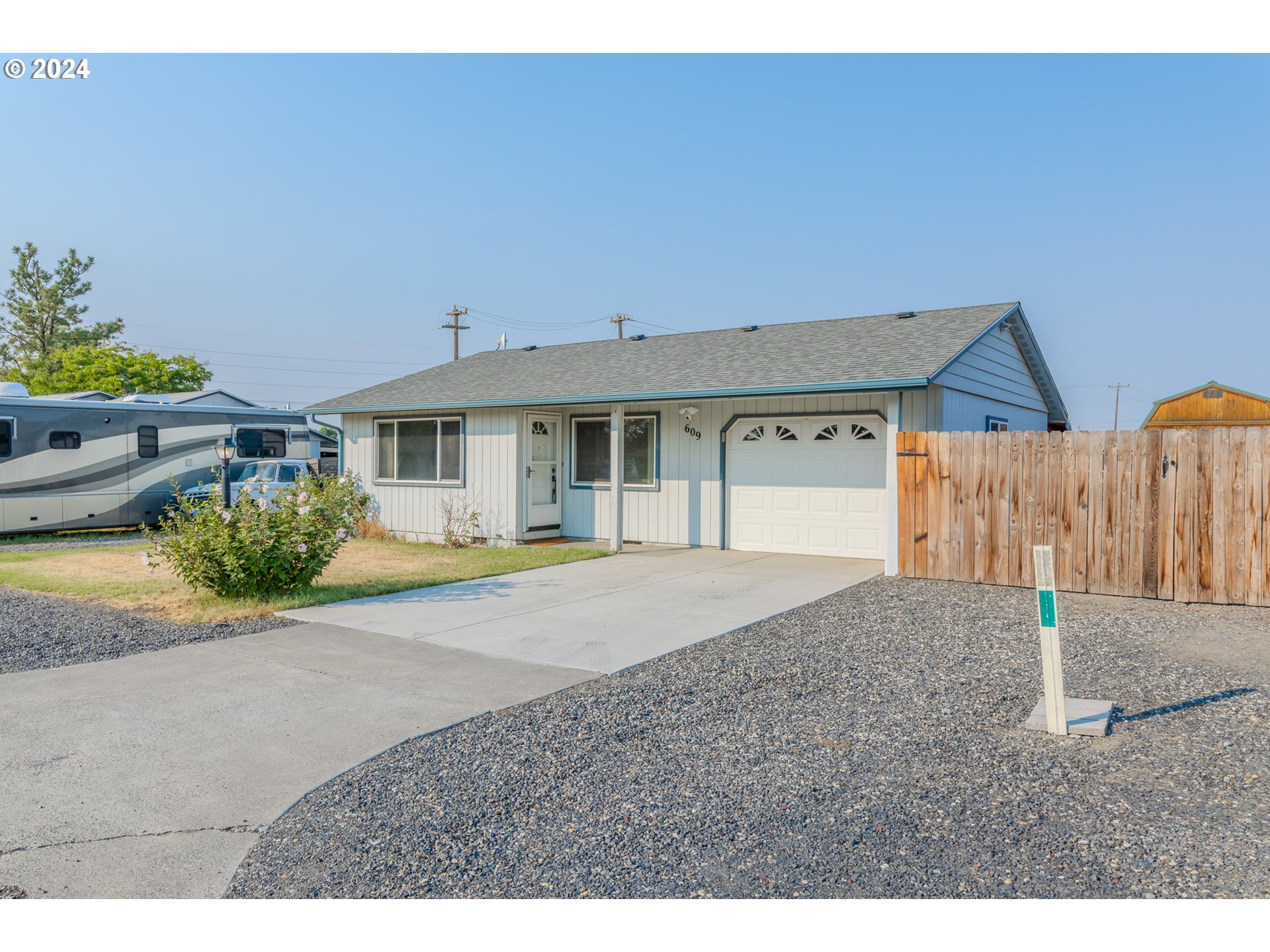 Photo of 609 POMONO DR Umatilla OR 97882