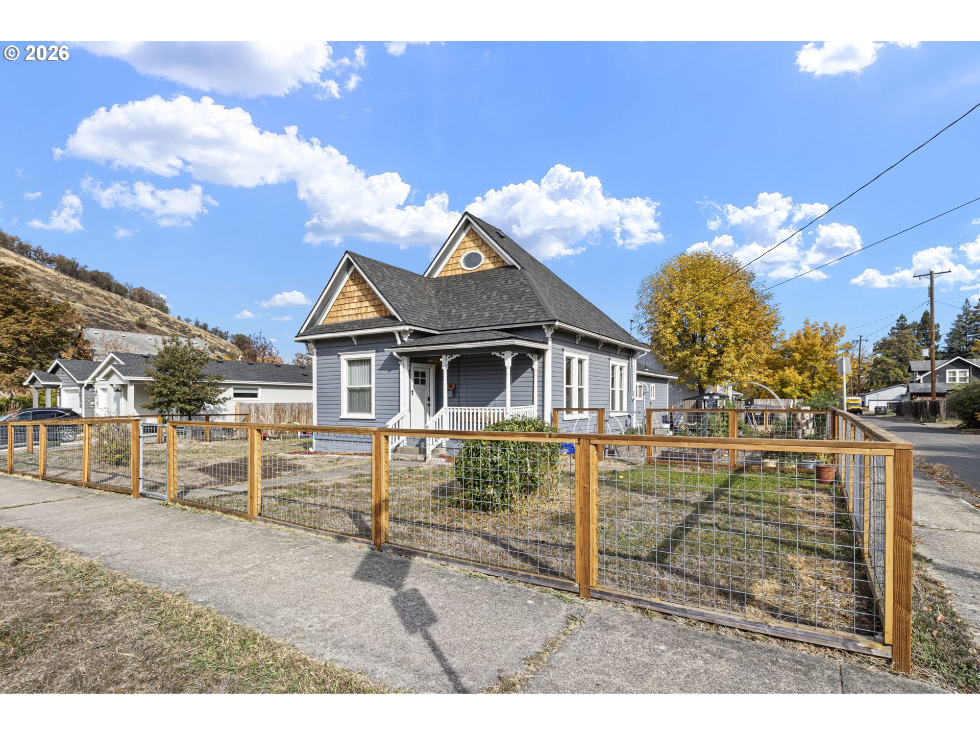 174 SE MOSHER AVE, Roseburg, OR 97470