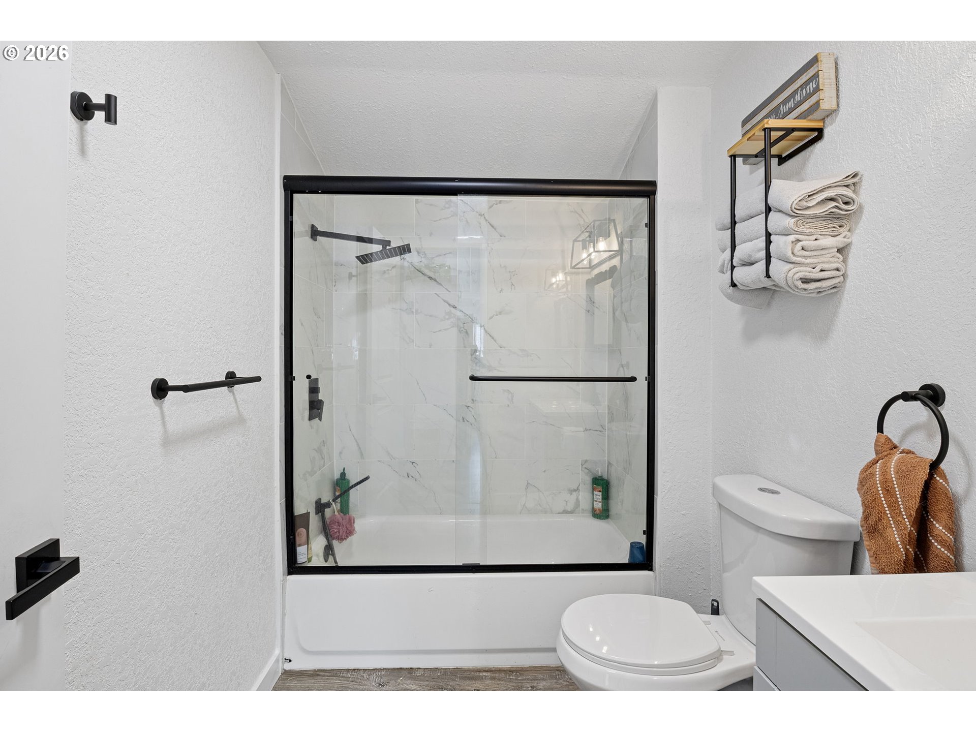 174 SE MOSHER AVE, Roseburg, OR 97470