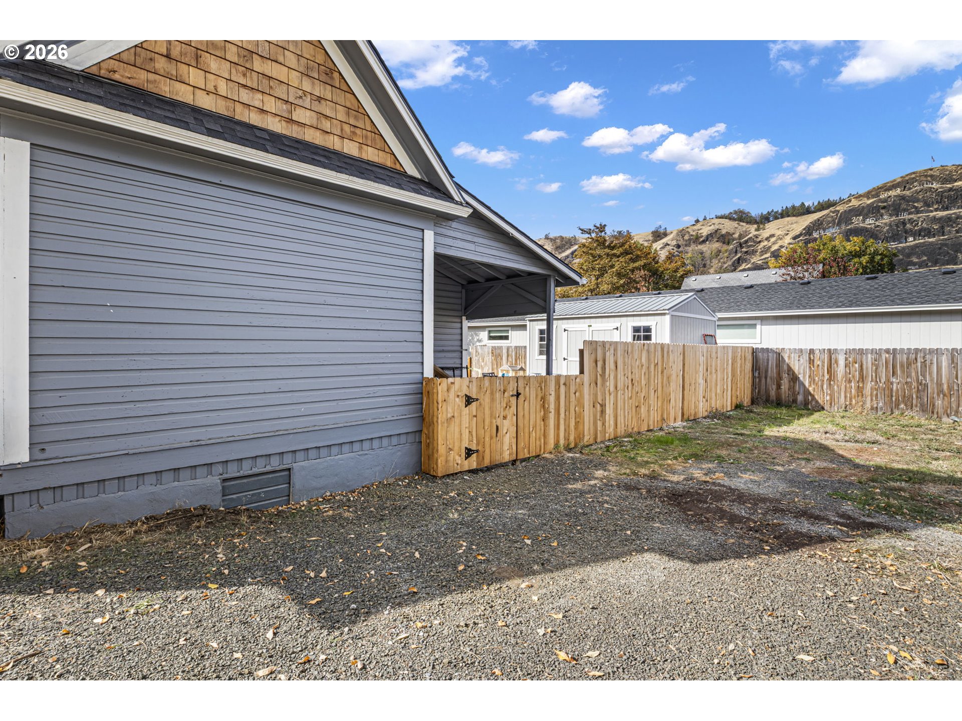 174 SE MOSHER AVE, Roseburg, OR 97470
