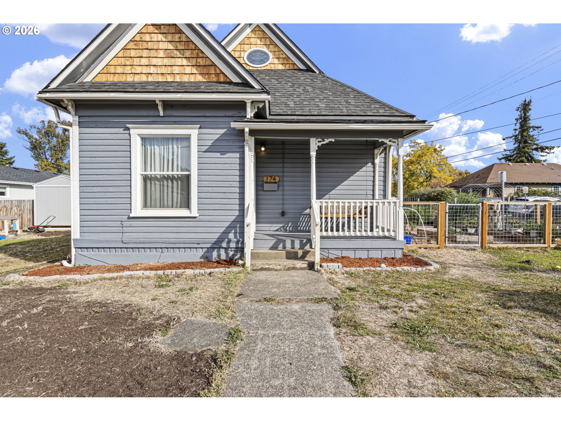 174 SE MOSHER AVE, Roseburg, OR 97470