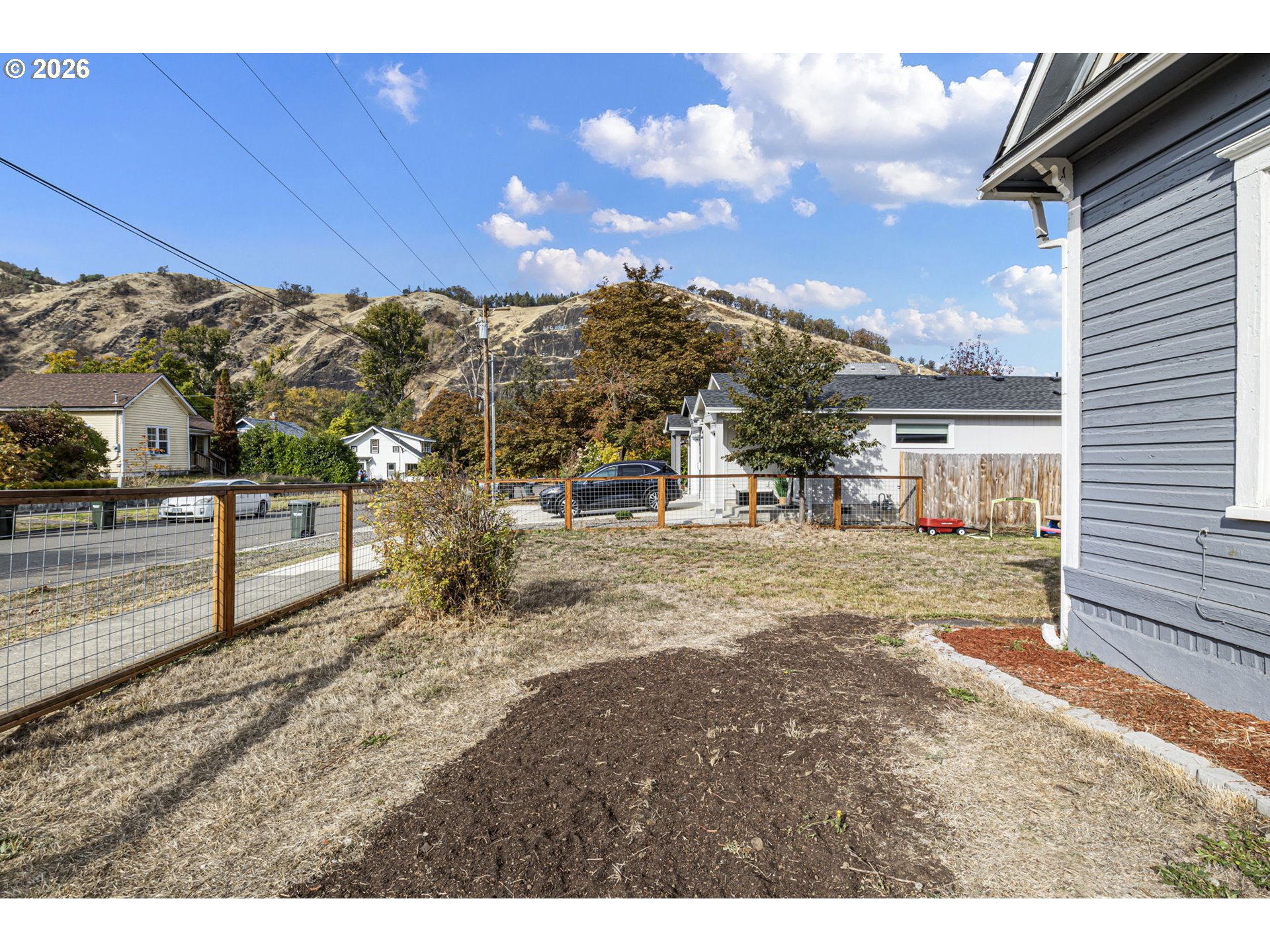 174 SE MOSHER AVE, Roseburg, OR 97470