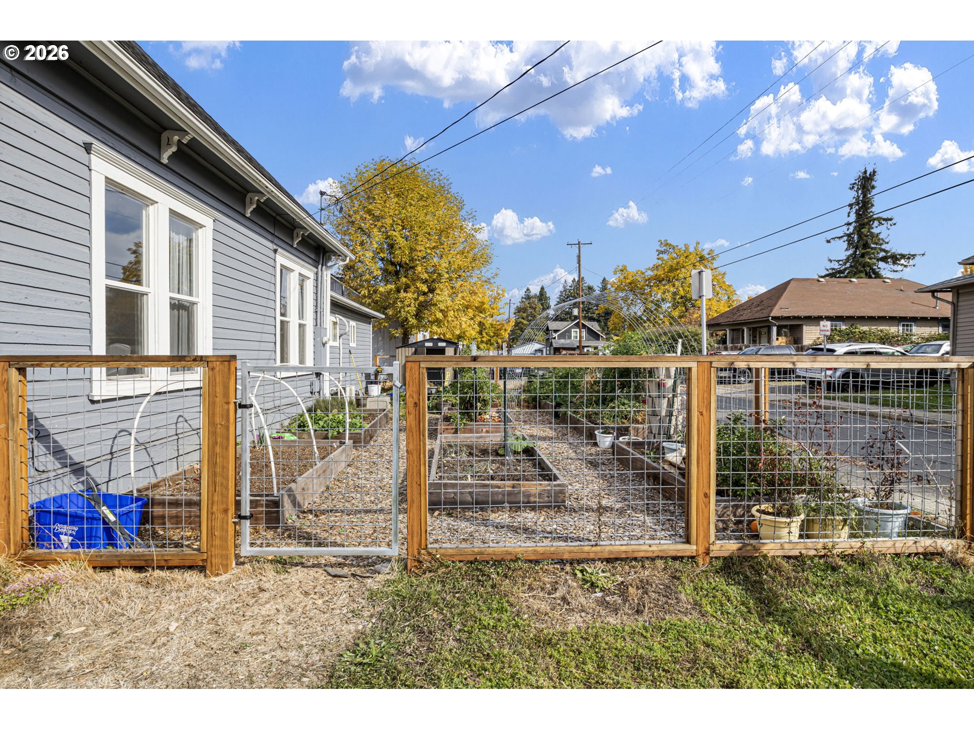 174 SE MOSHER AVE, Roseburg, OR 97470