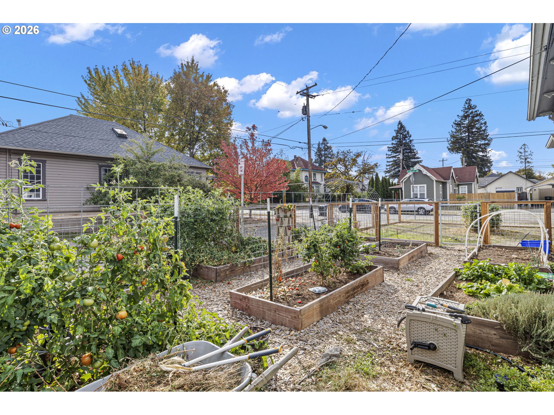 174 SE MOSHER AVE, Roseburg, OR 97470