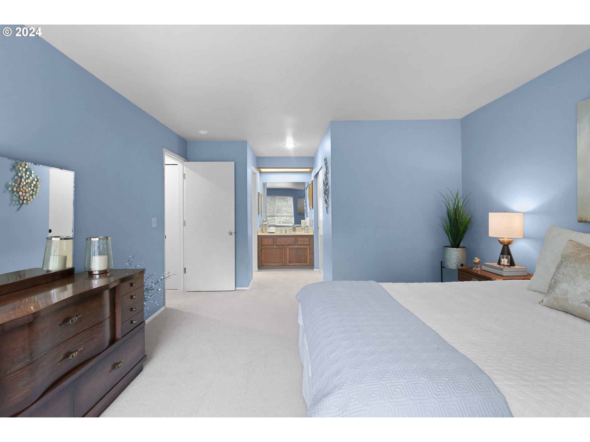 Photo #6: 24683965 Listing 