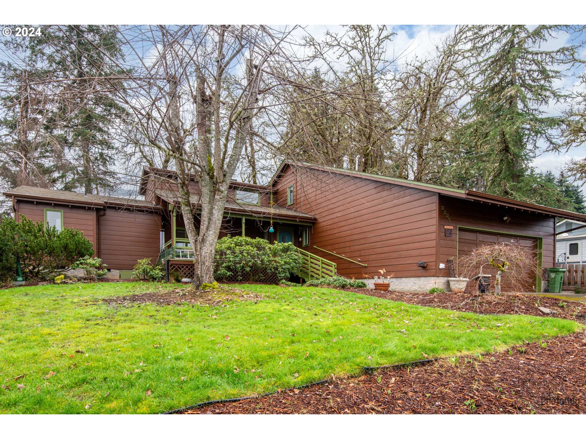 2227 W HARRISON AVE, Cottage Grove, OR 