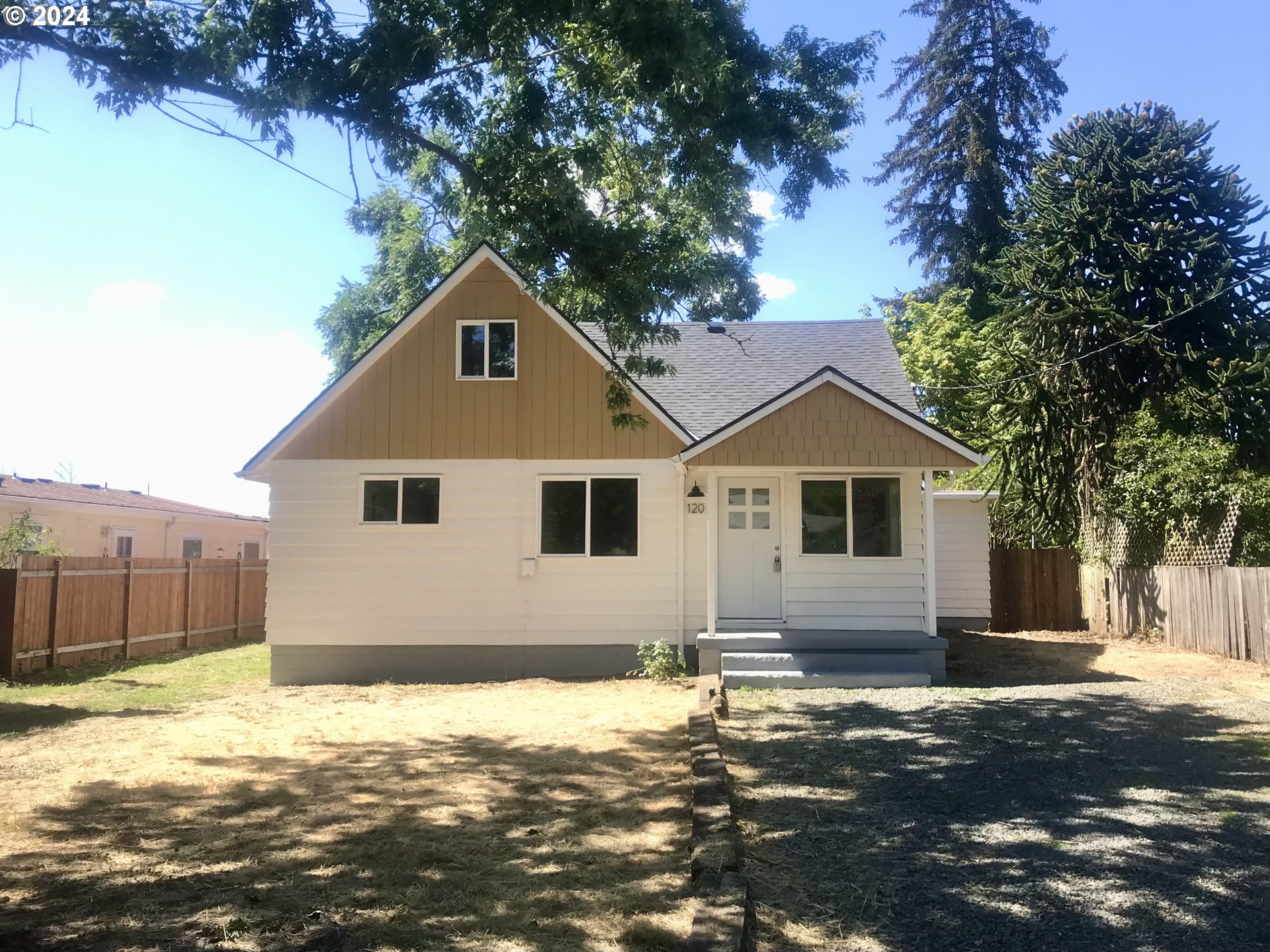 Photo of 120 KNAPP LN Eugene OR 97404