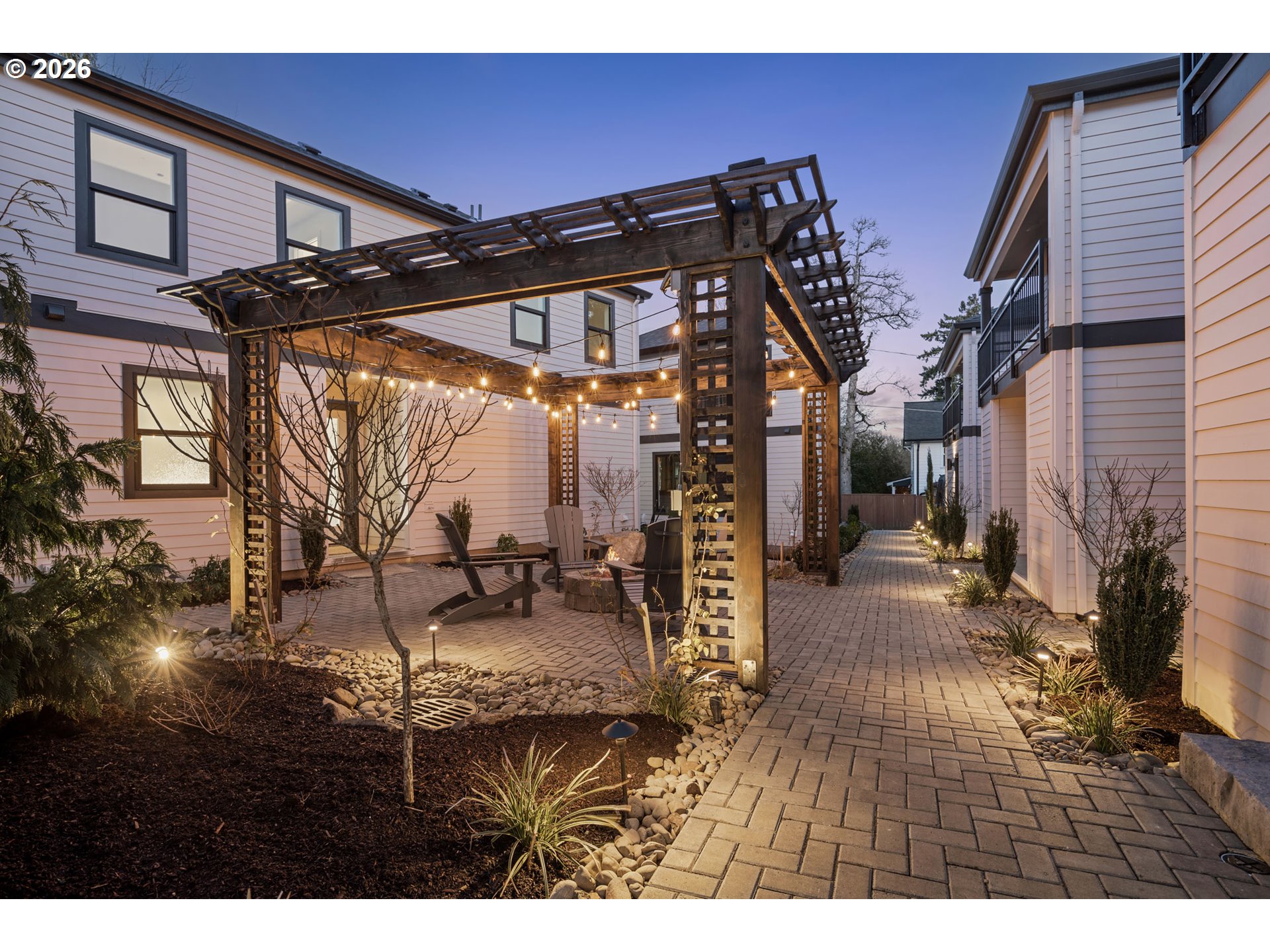 247 E AVE, Lake Oswego, OR, 97034