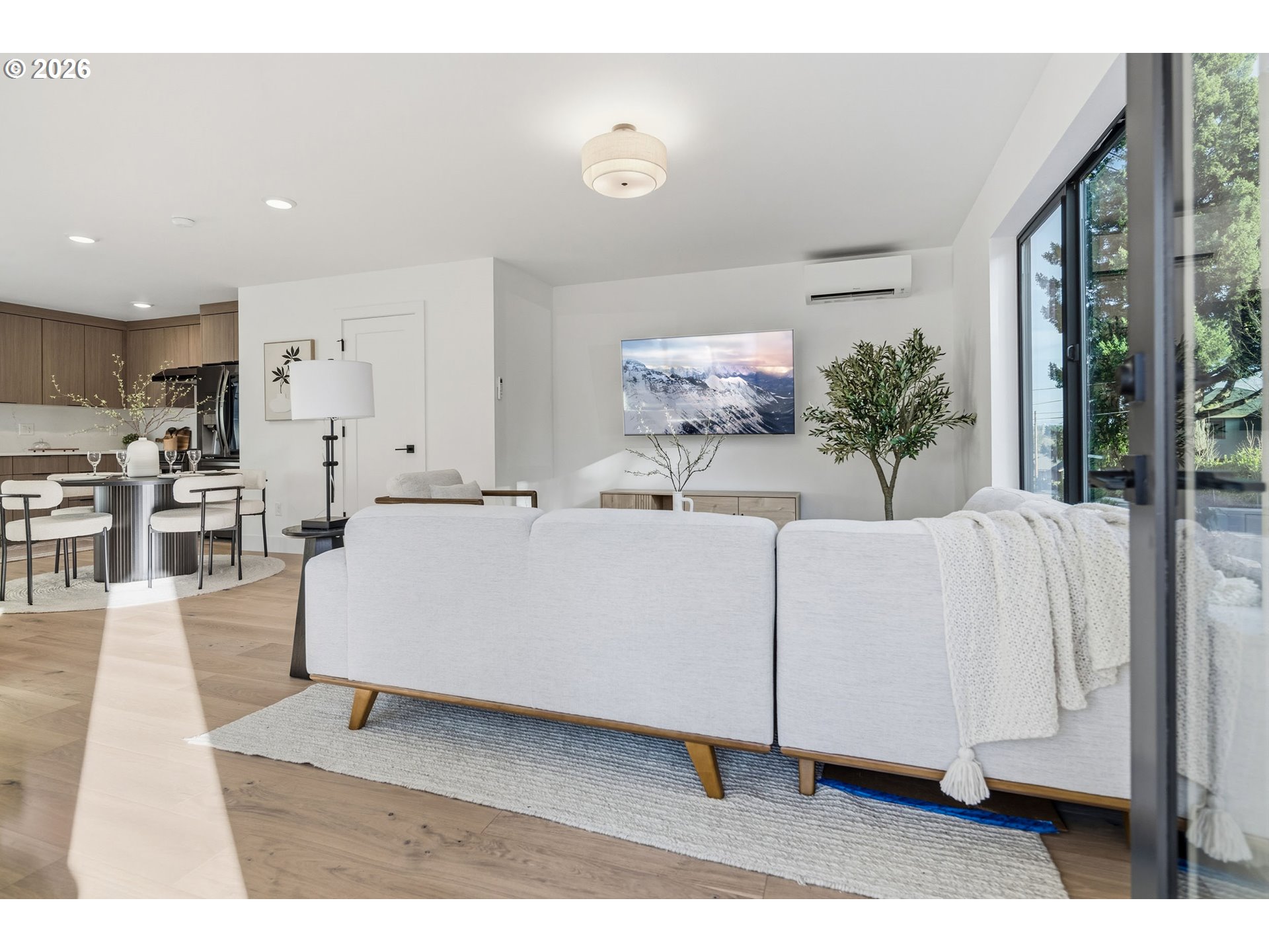 247 E AVE, Lake Oswego, OR, 97034