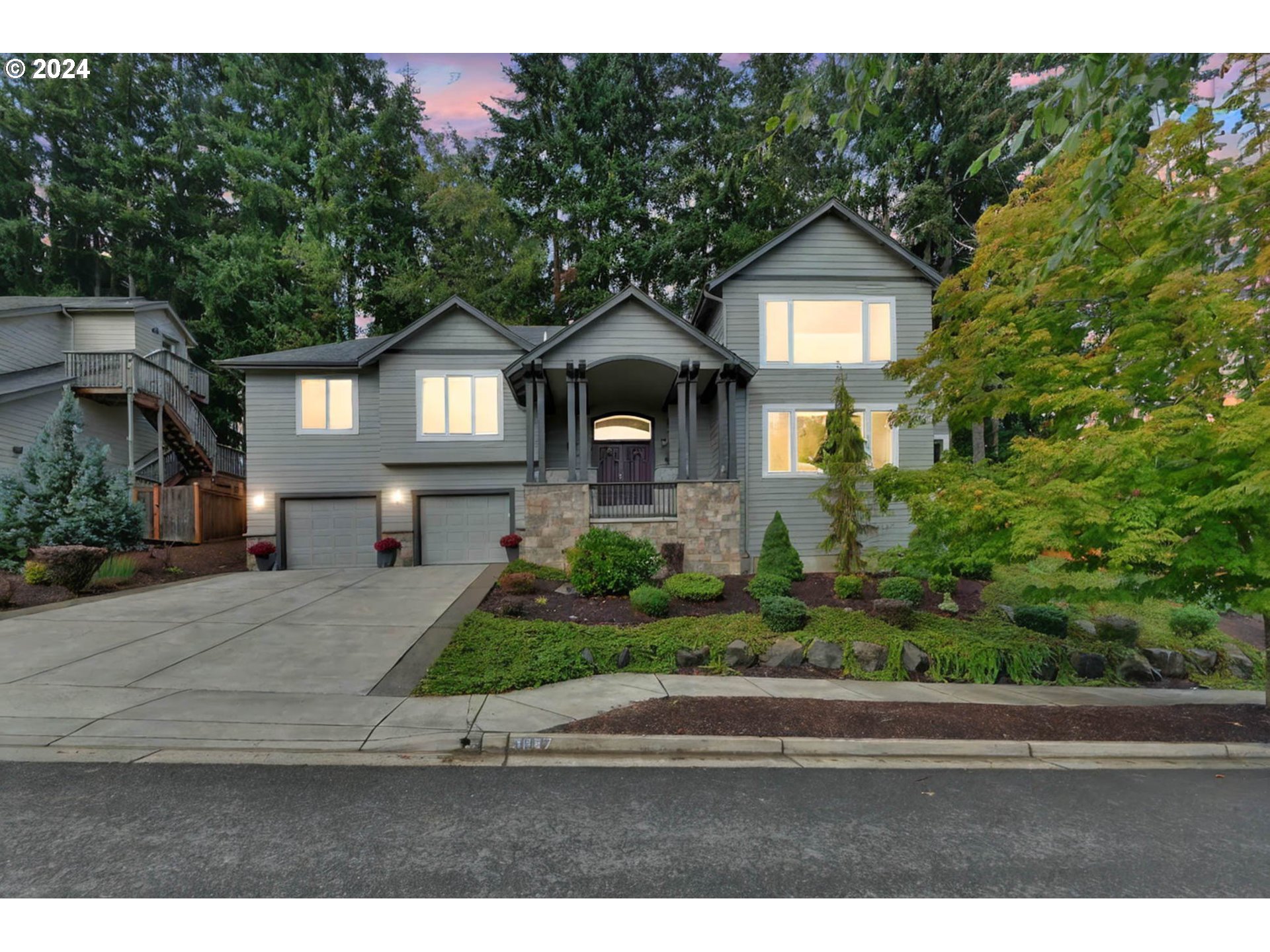 Photo of 3587 SUMMIT SKY BLVD Eugene OR 97405